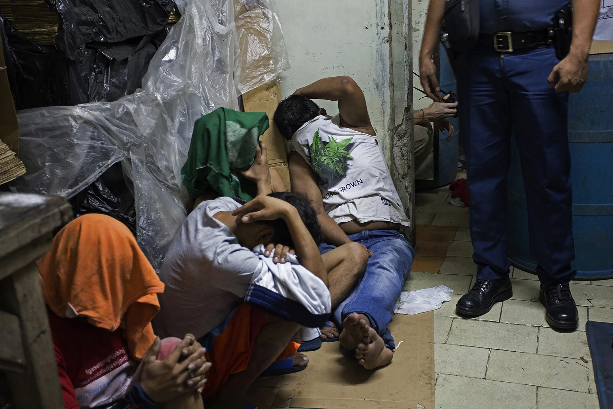 Arrests during a police operation in Manila.