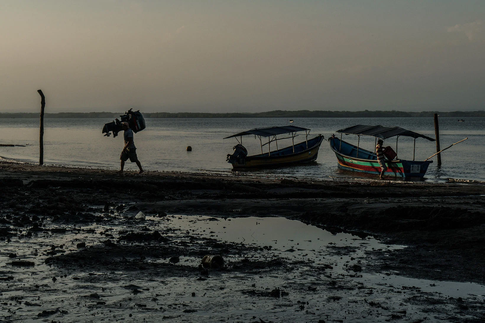Corral de Mulas, a fishing village in El Salvador ruled by gangs.