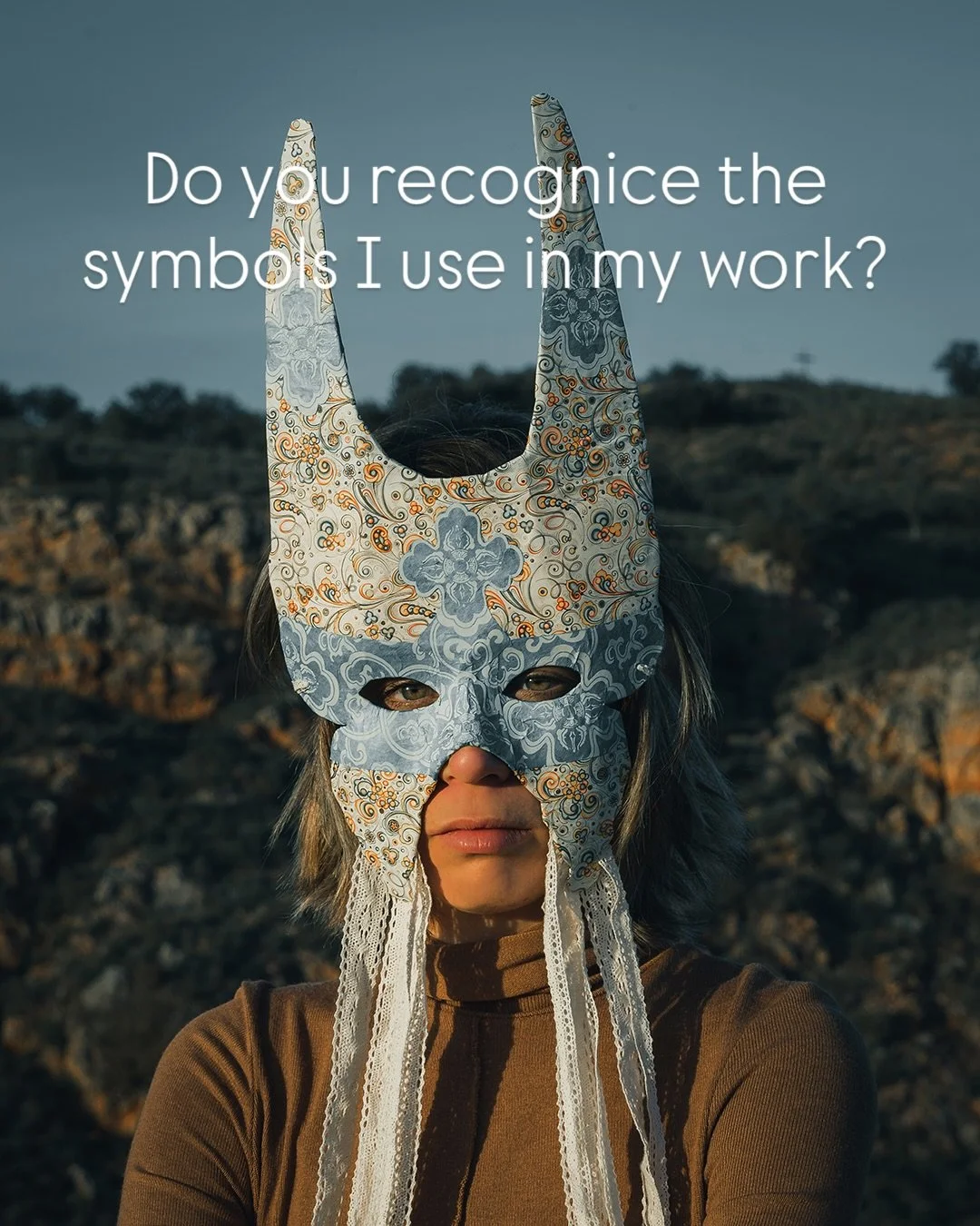 Do you recognice the symbols in my work?
Masks, keys, arrows, hands, the cosmos&hellip; each one holds a special meaning for me.
They are not just decoration, they tell story.

Is there one that calls to you? Let me know below!

Soon, I will be shari