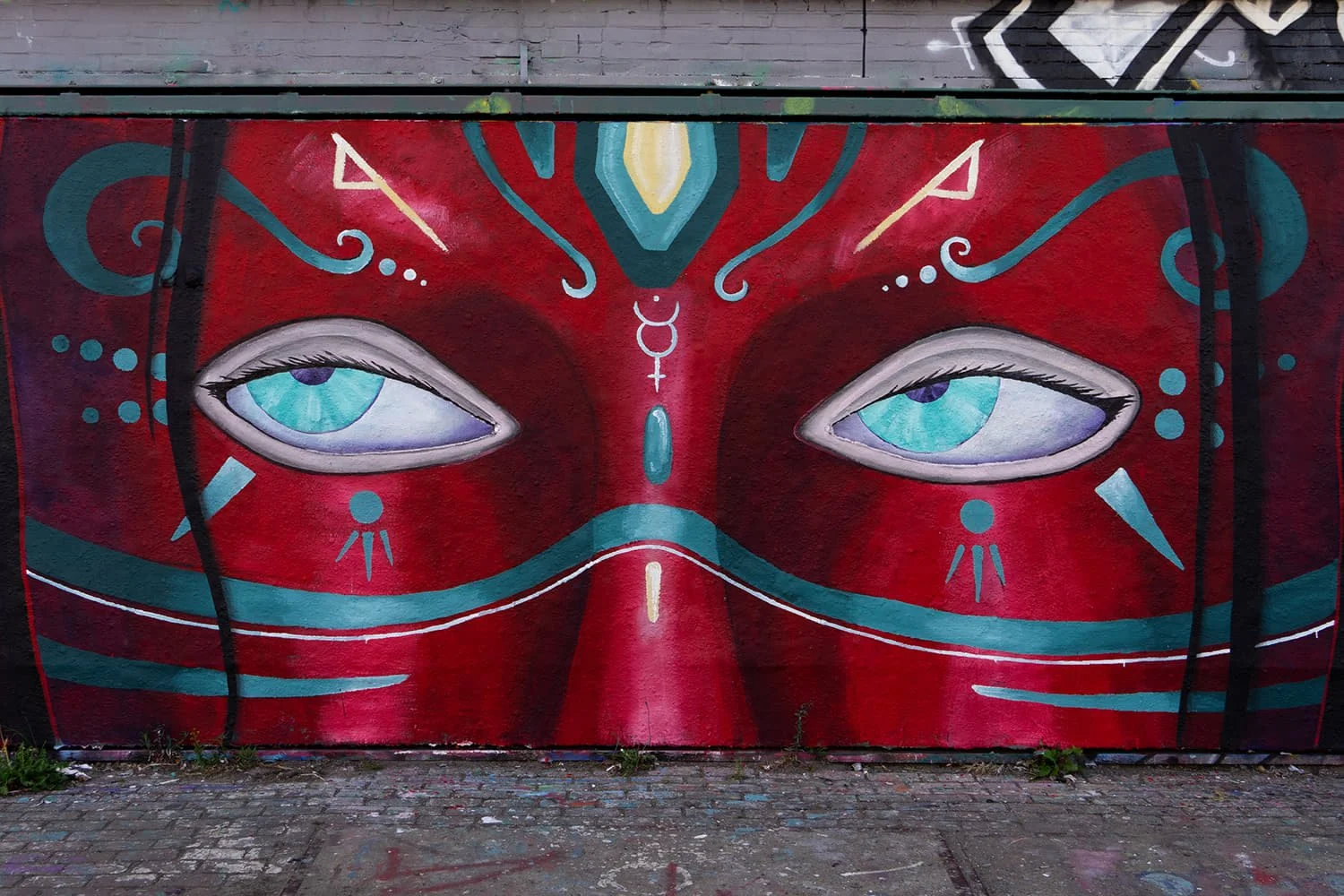 Eyes mural painted in Amsterdam by Skount