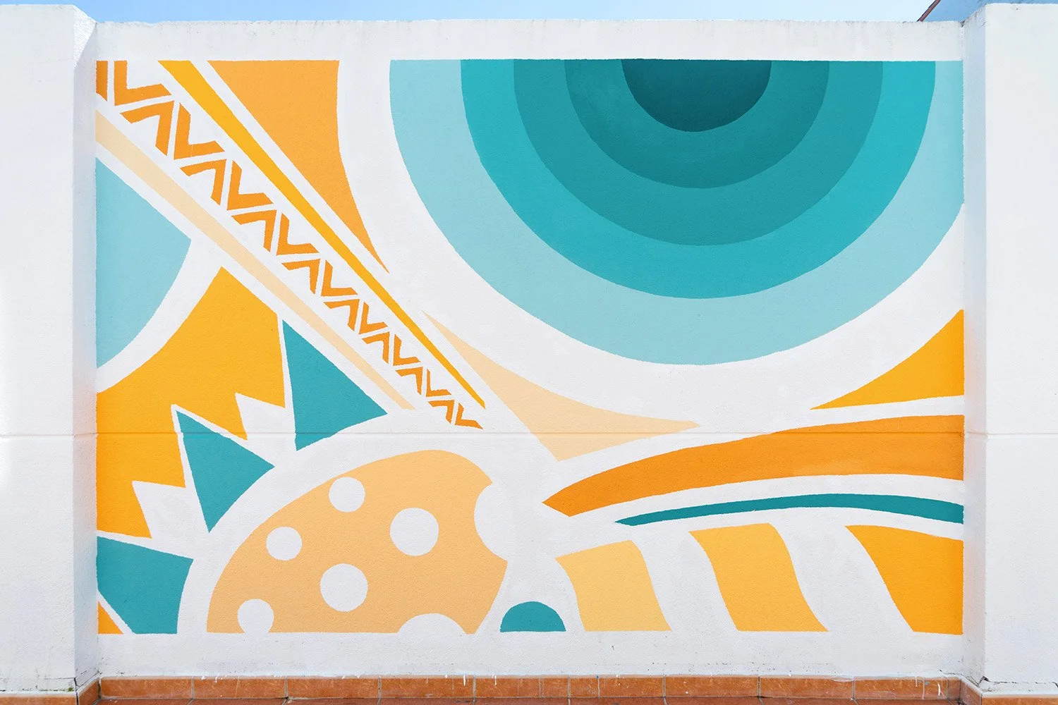 Geometric mural by Skount