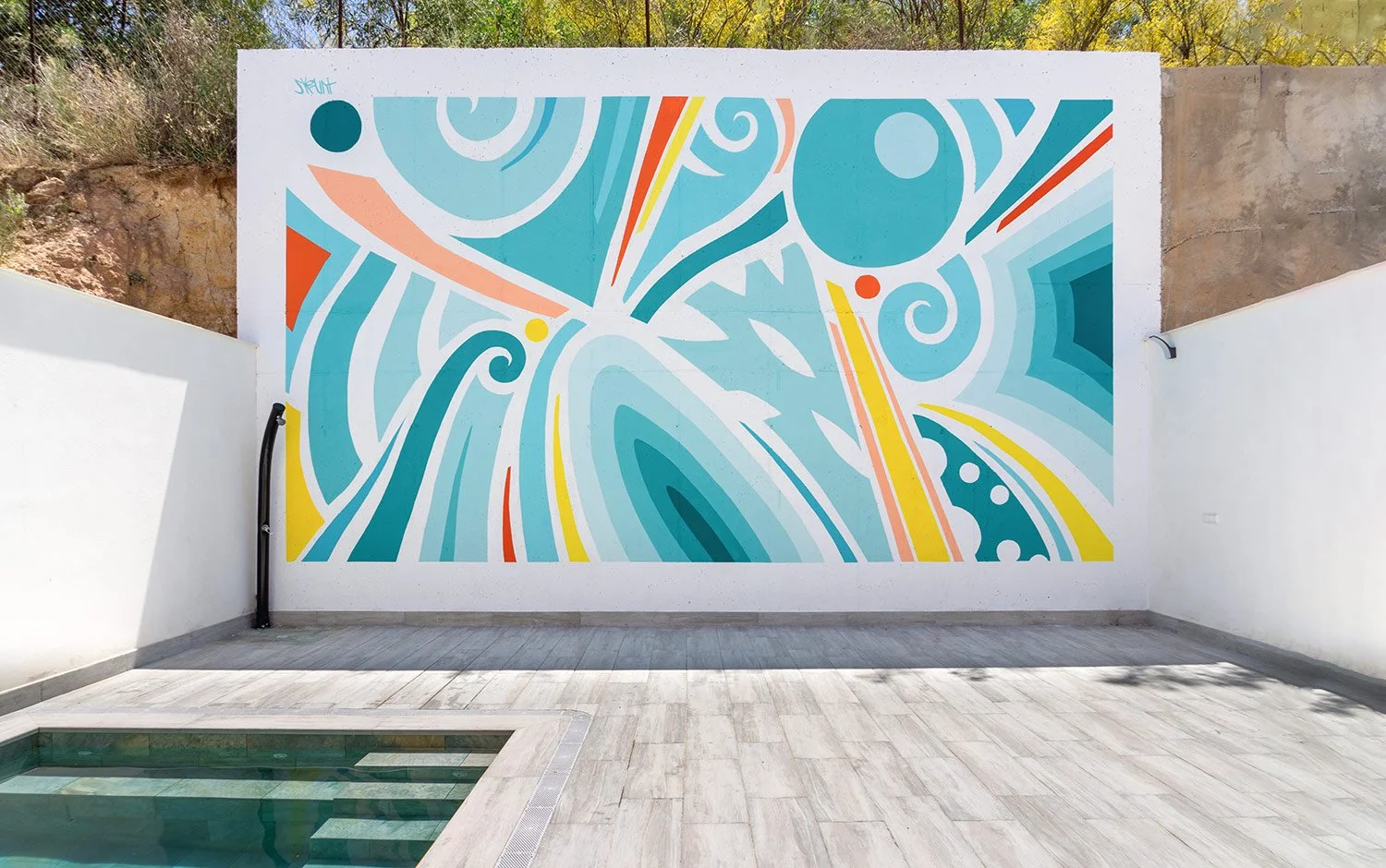 Geometry in Motion muralist by Skount