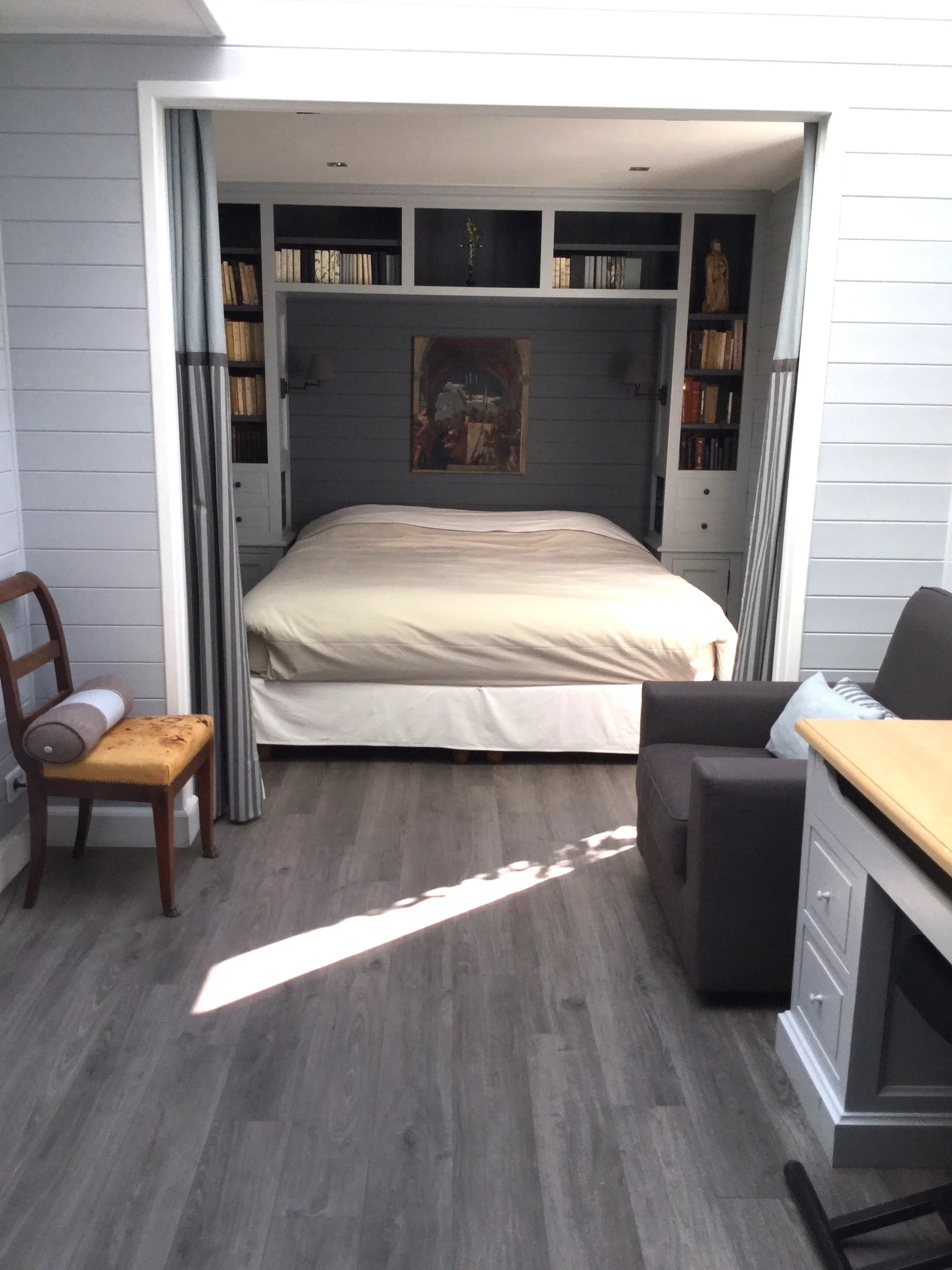 Deshayes - Chambre atelier.jpg