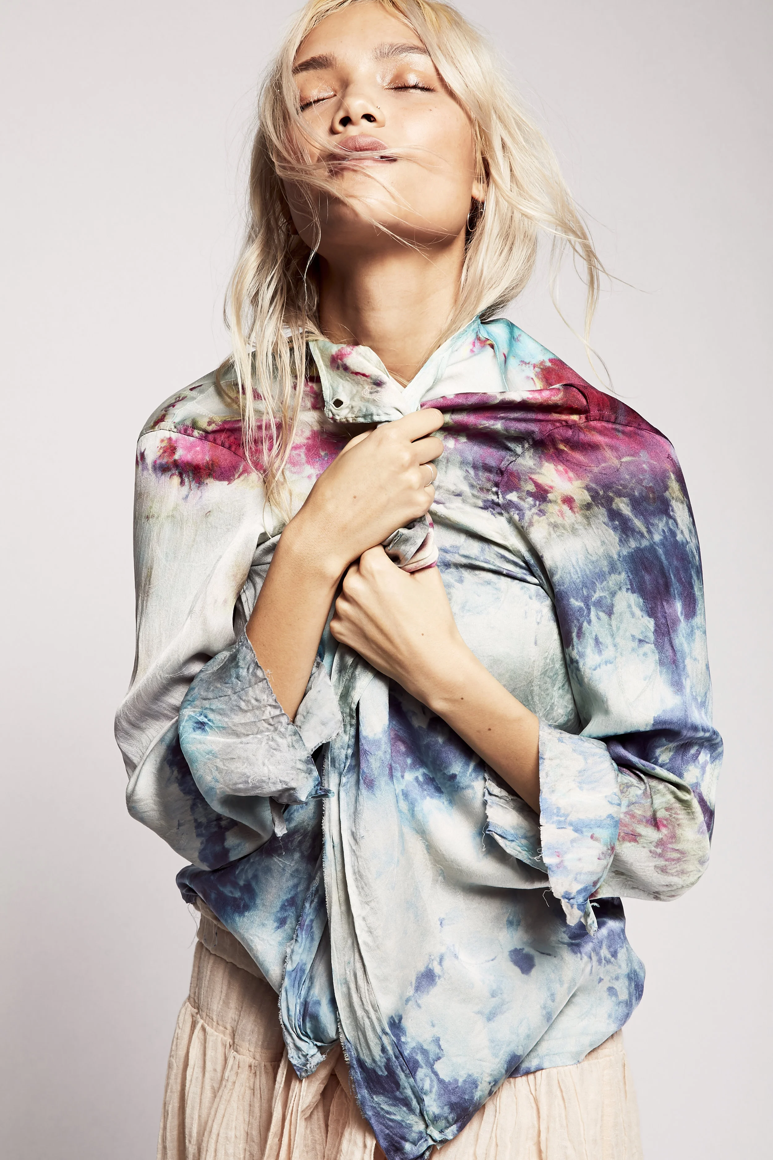 42337931 TD27 1980S BLOUSE 0000 2036.jpg