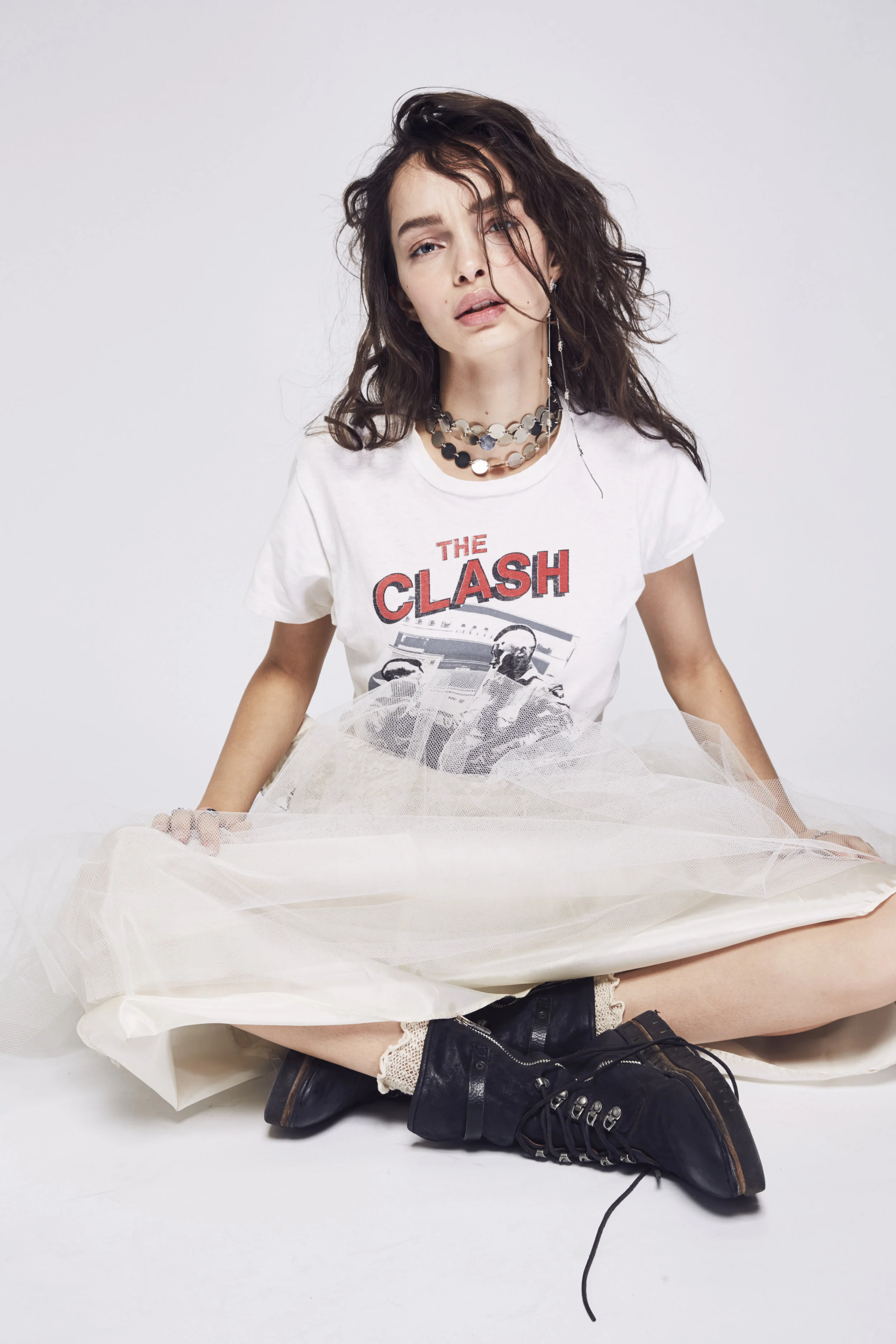 41205576 BR29 BAND TEE 010  1917.jpg