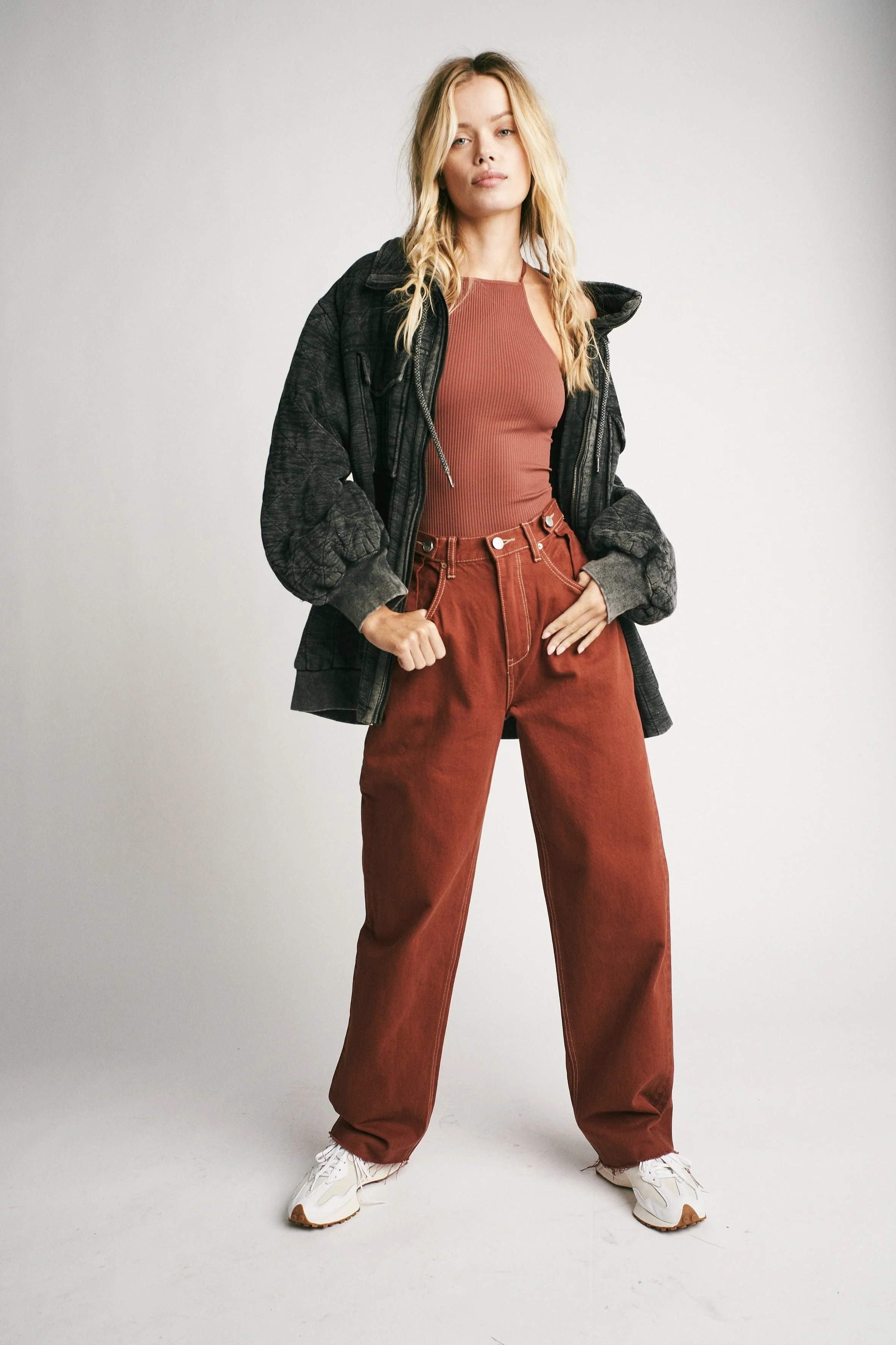 63460067_001_a-model_0014.jpg