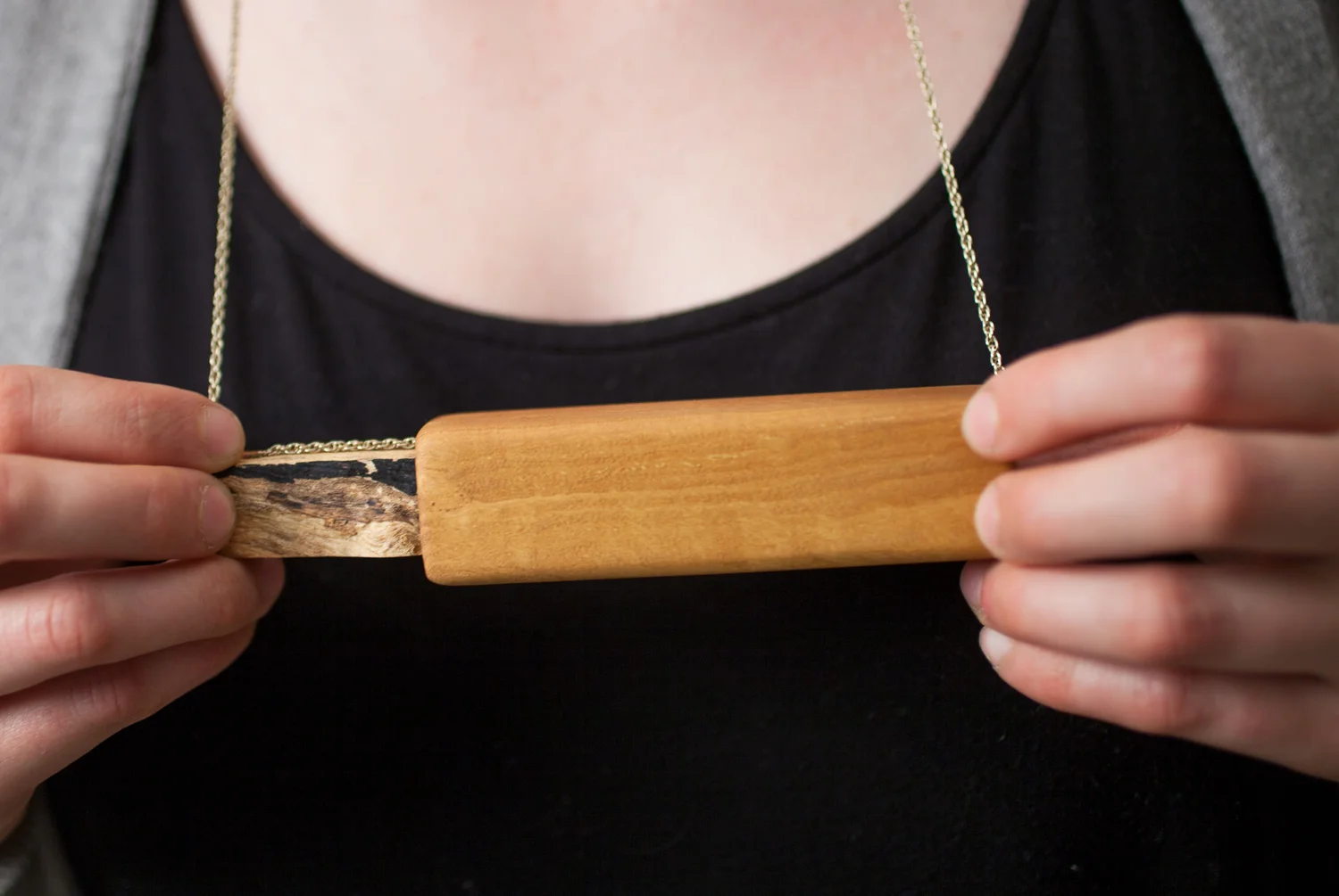 Ran Zheng Necklace Open view.jpg