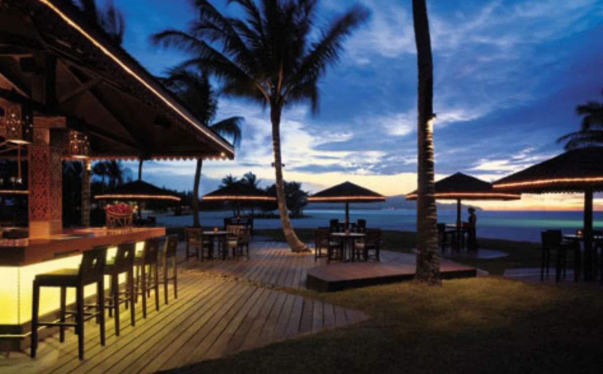 Nathanson beach bar 2.jpg