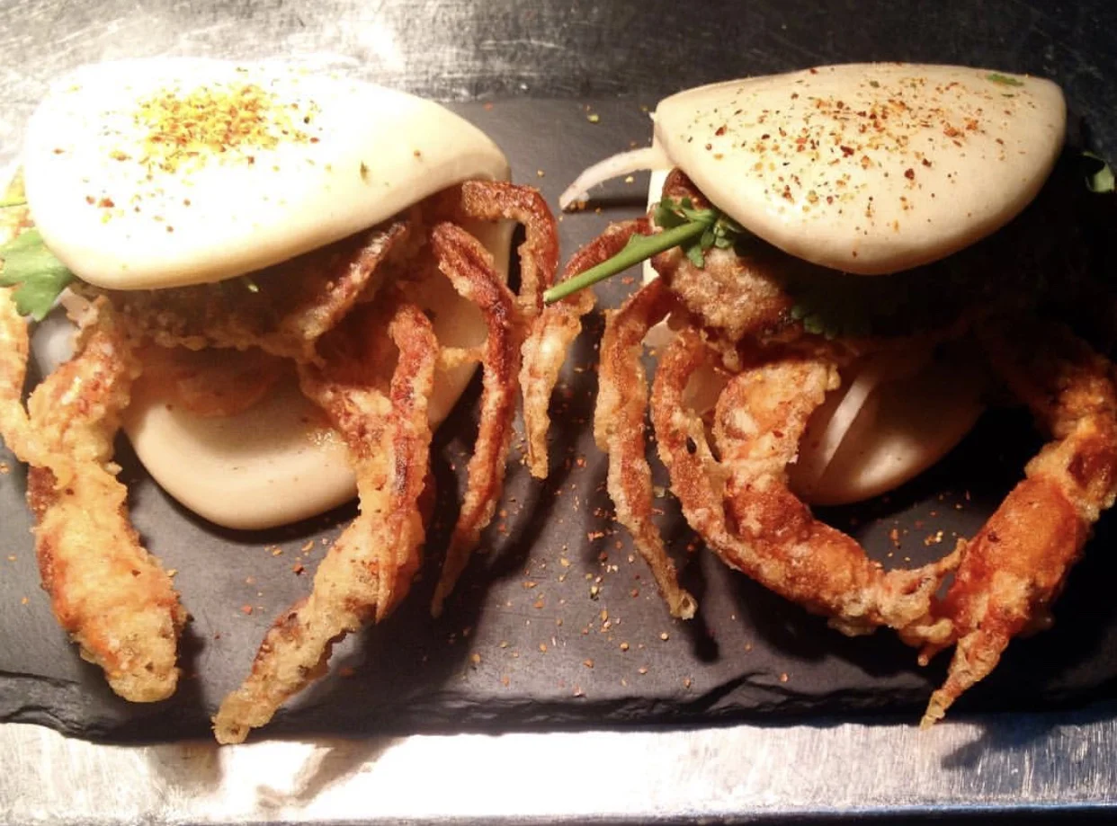 Soft shell crab bao at taberna da rua das flores