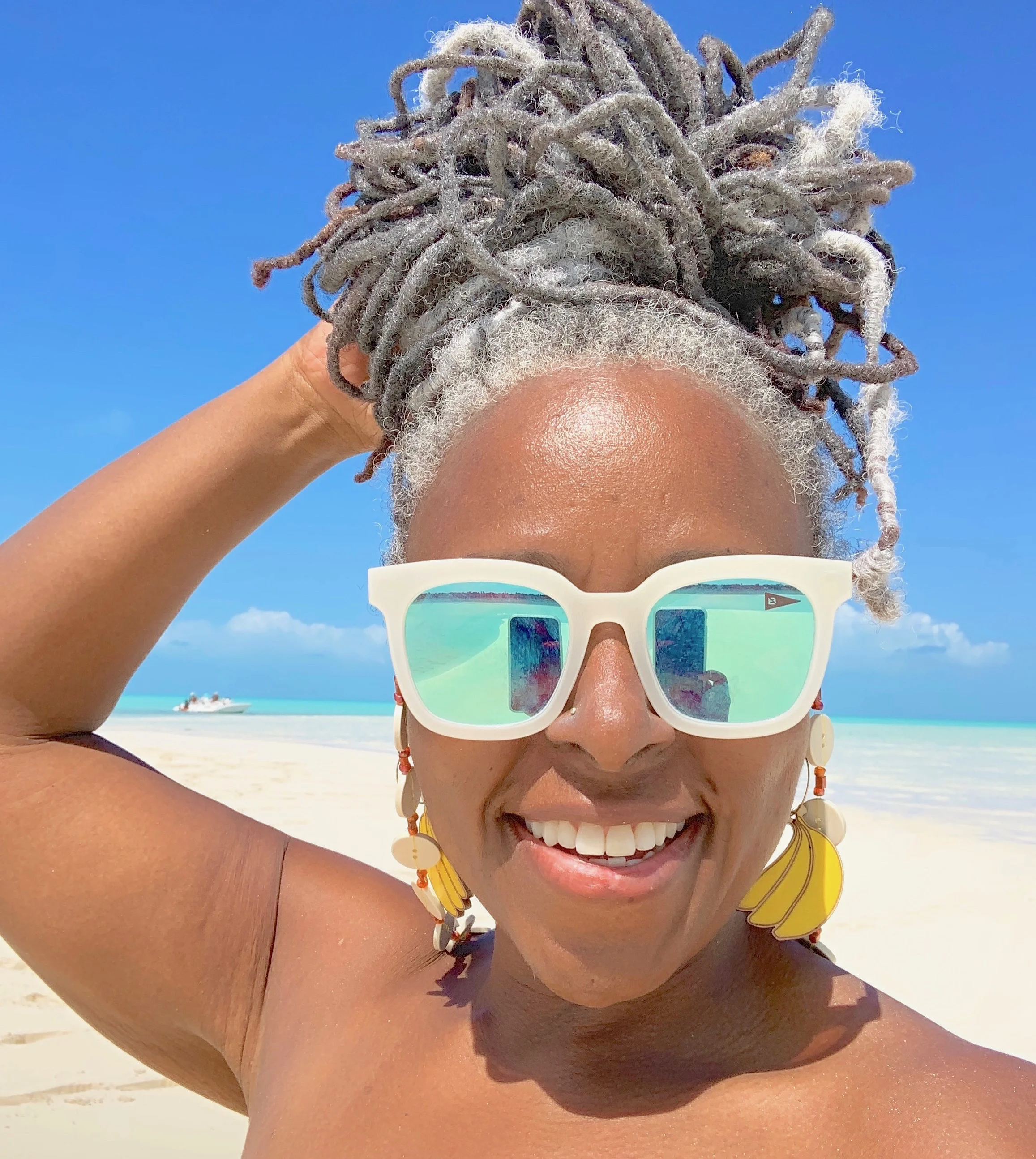 Sarah Sleeps Around: Ambergris Cay