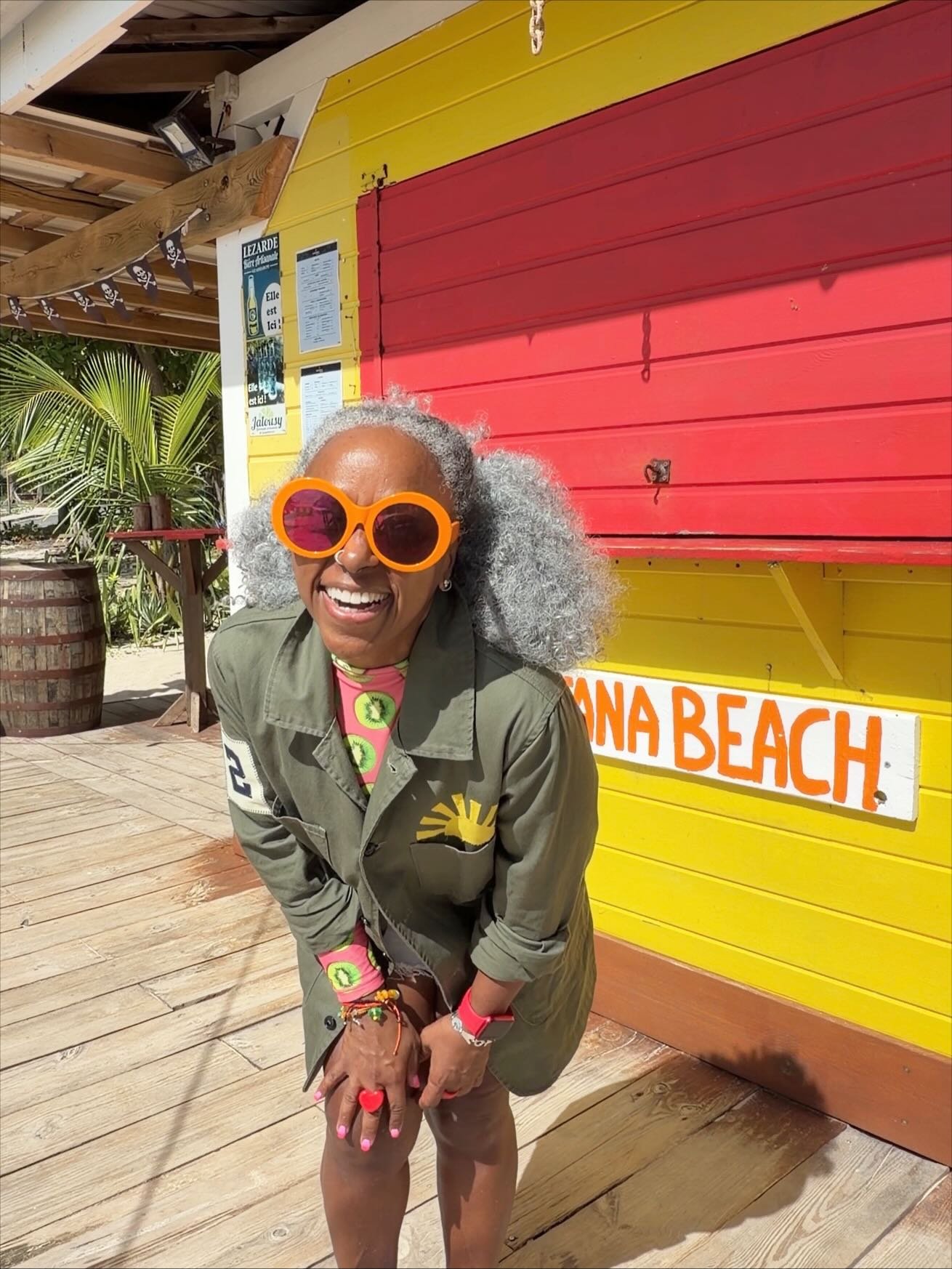 Have you ever loved a piece of clothing so much you wear it even when it's seasonally inappropriate?! That's how I feel about this chore-jacket, customized and gifted to me by @jruby.designs. The sun peeping out of the pocket (so &quot;me&quot;); the