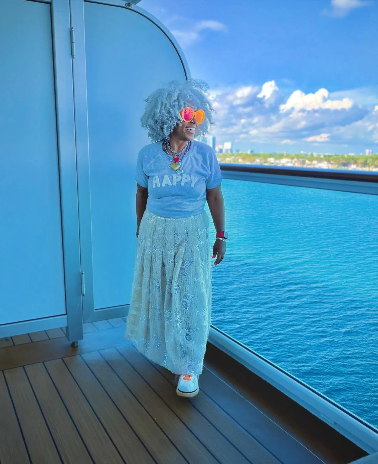 Hello from PortMiami, where my three-day preview of Oceania Cruises' new Allura is about to begin. 
🛳️ 
The 1,200-passenger ship launched in June, and is the last of the line's Allura-class ships (next will be four larger Sonata-class vessels). I've
