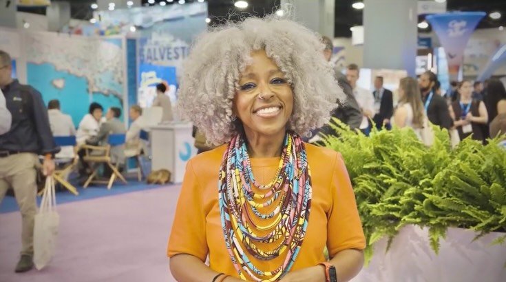 If you know me, you know that the only thing I love more than being on a plane is being in front of the camera! And being in front of the camera is most rewarding when I'm sharing ways to travel better. So I was thrilled to have had the chance to do 