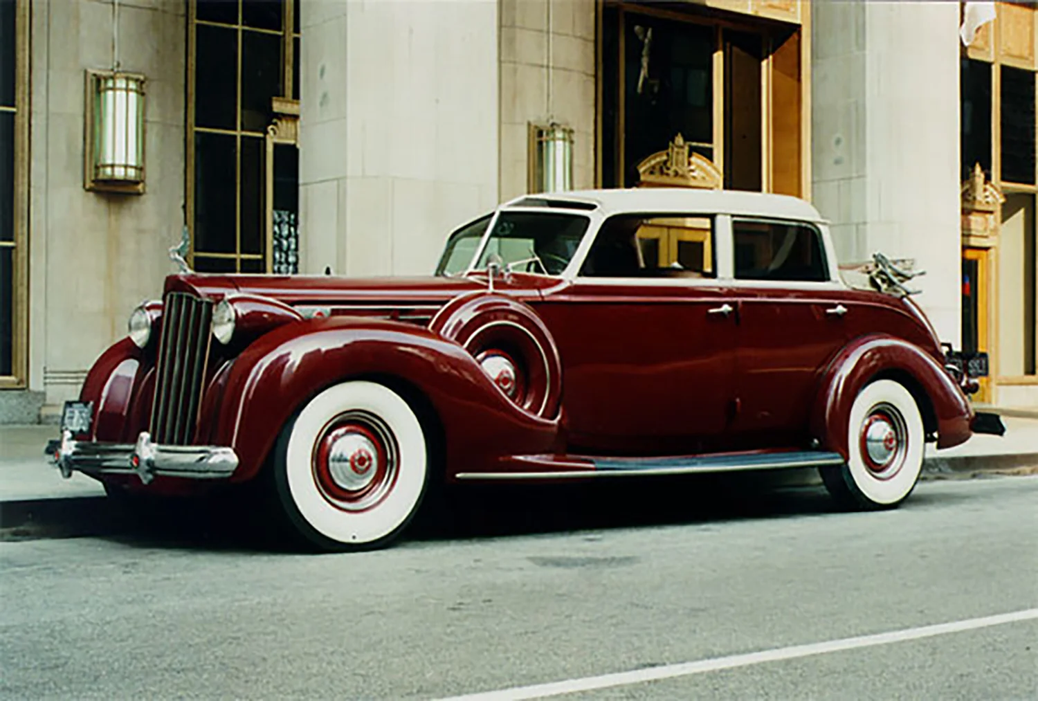 1939 Packard Brunn Clear Vision Laundaulette
