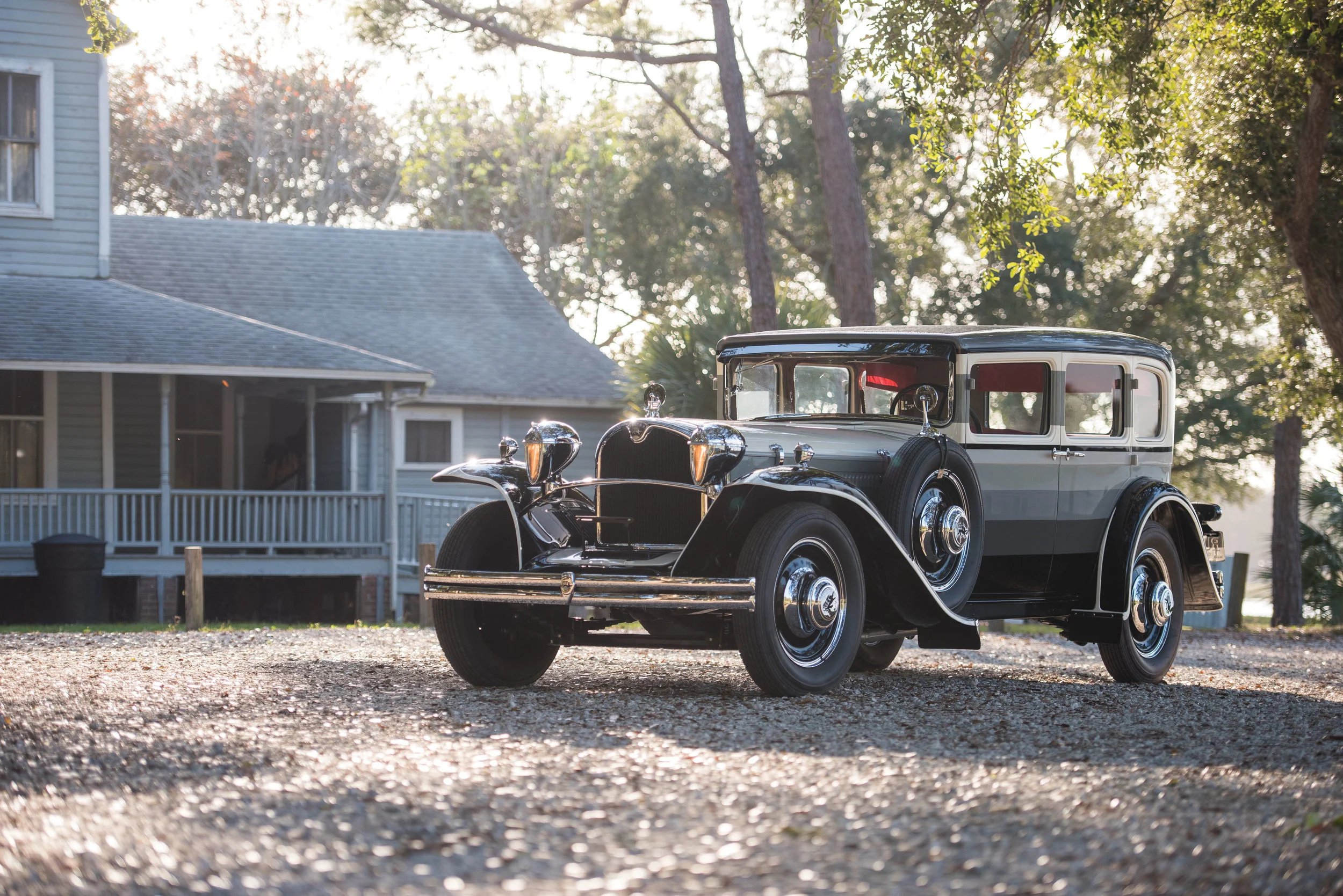 The Richard H. Driehaus Collection → — CHICAGO VINTAGE MOTOR CARRIAGE