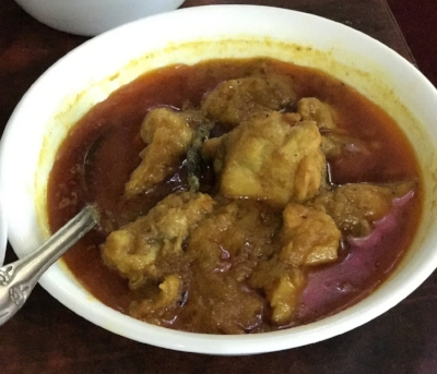 Murgir Jhol (chicken curry)
