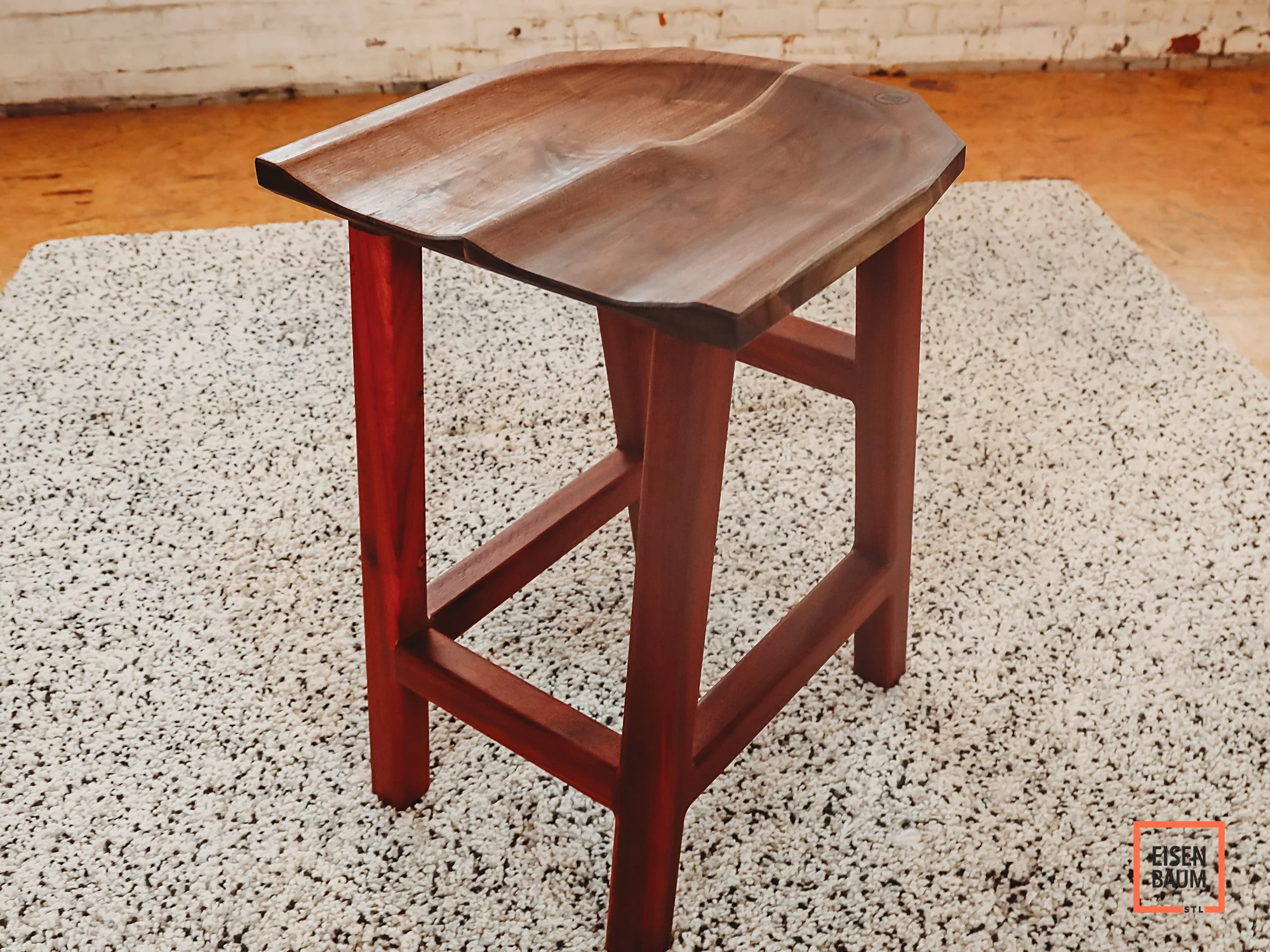 Stool_2.jpg