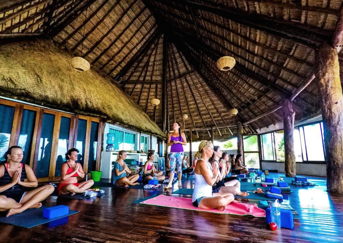 amansala_tulum_yin-yoga-teacher-training-336.png