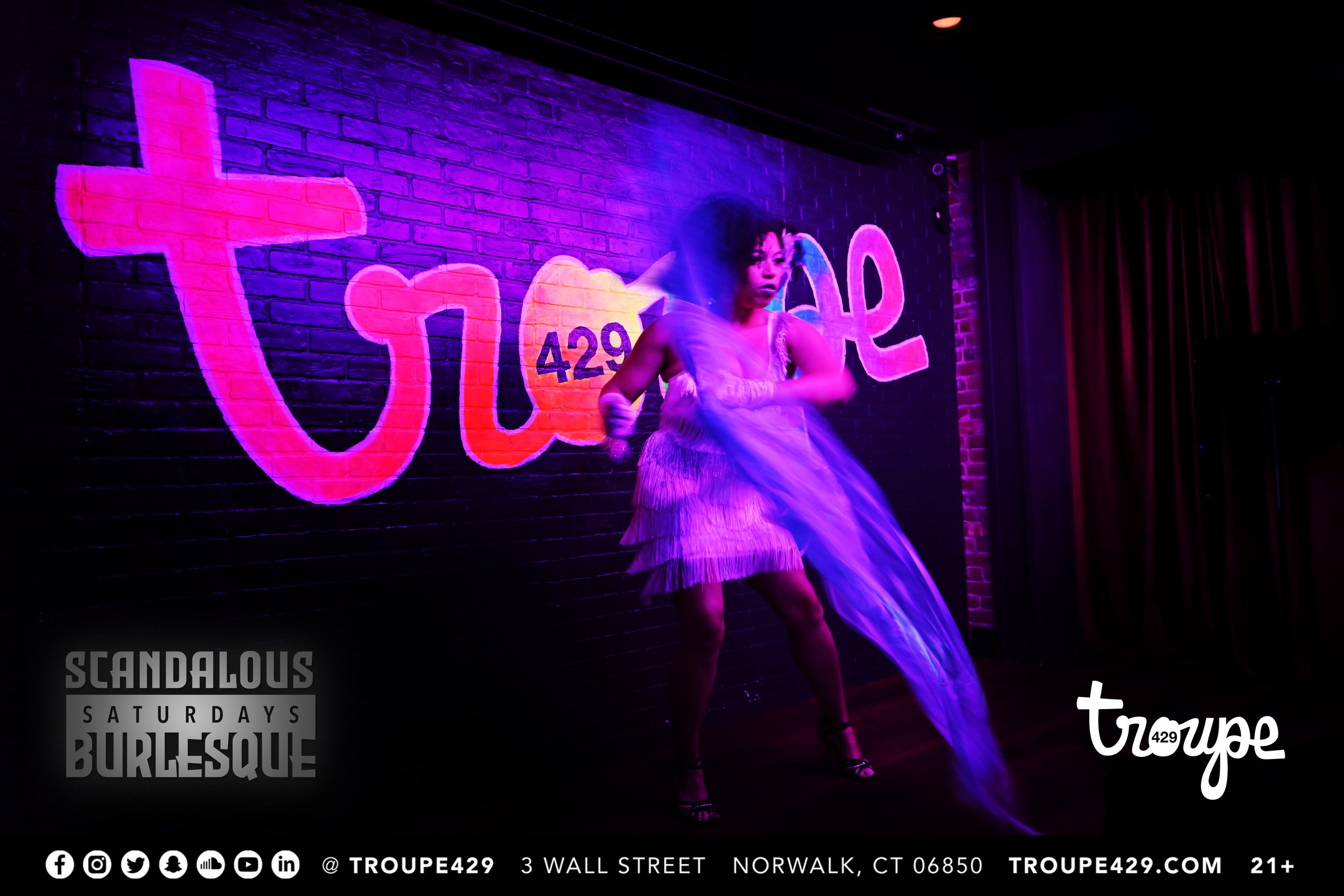 JOHN GRAM PHOTOS - JULIA GENZANO - SCANDALOUS SATURDAYS BURLESQUE AT TROUPE429 04.jpg