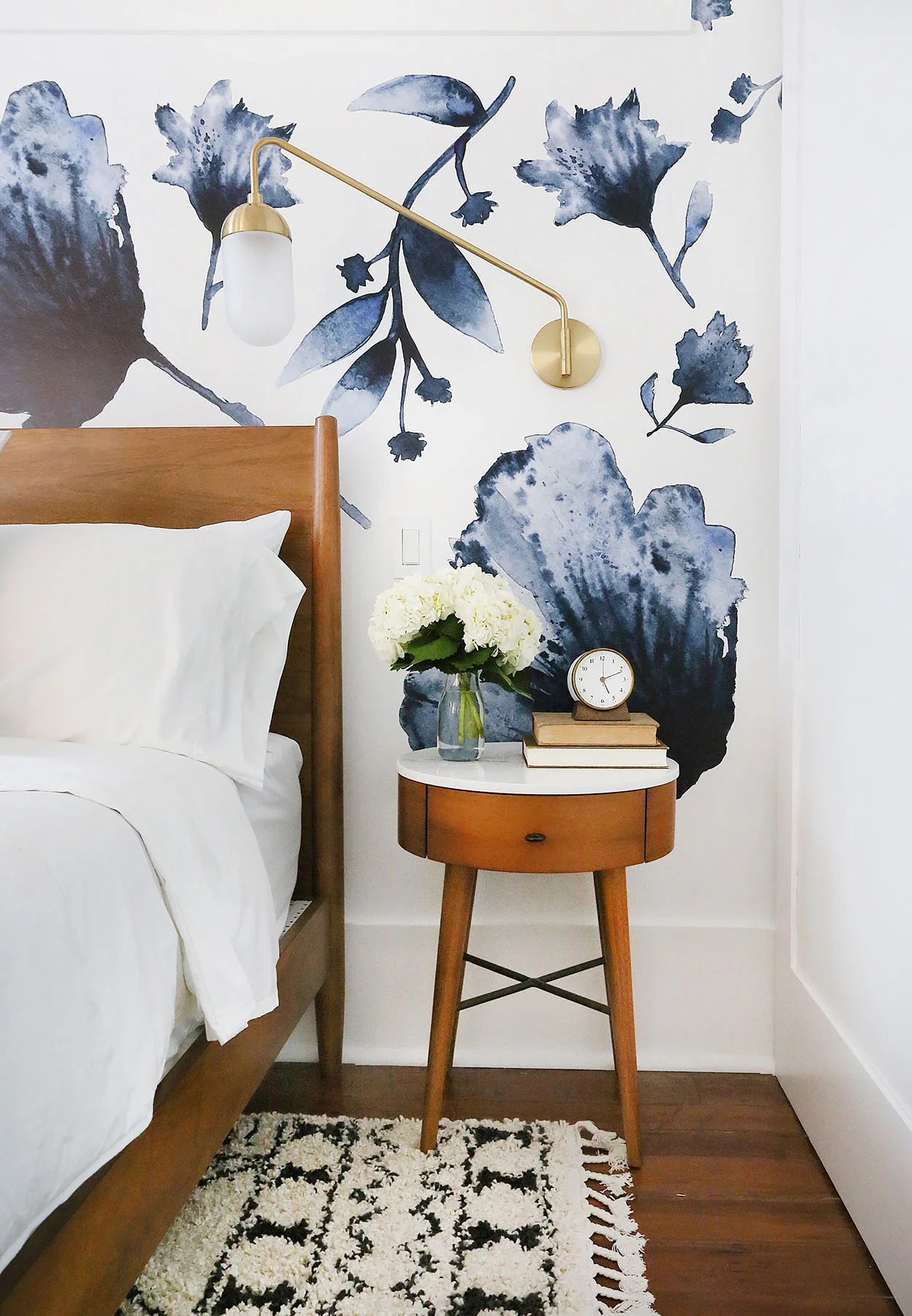 big-side-master-bed-2-low.jpg