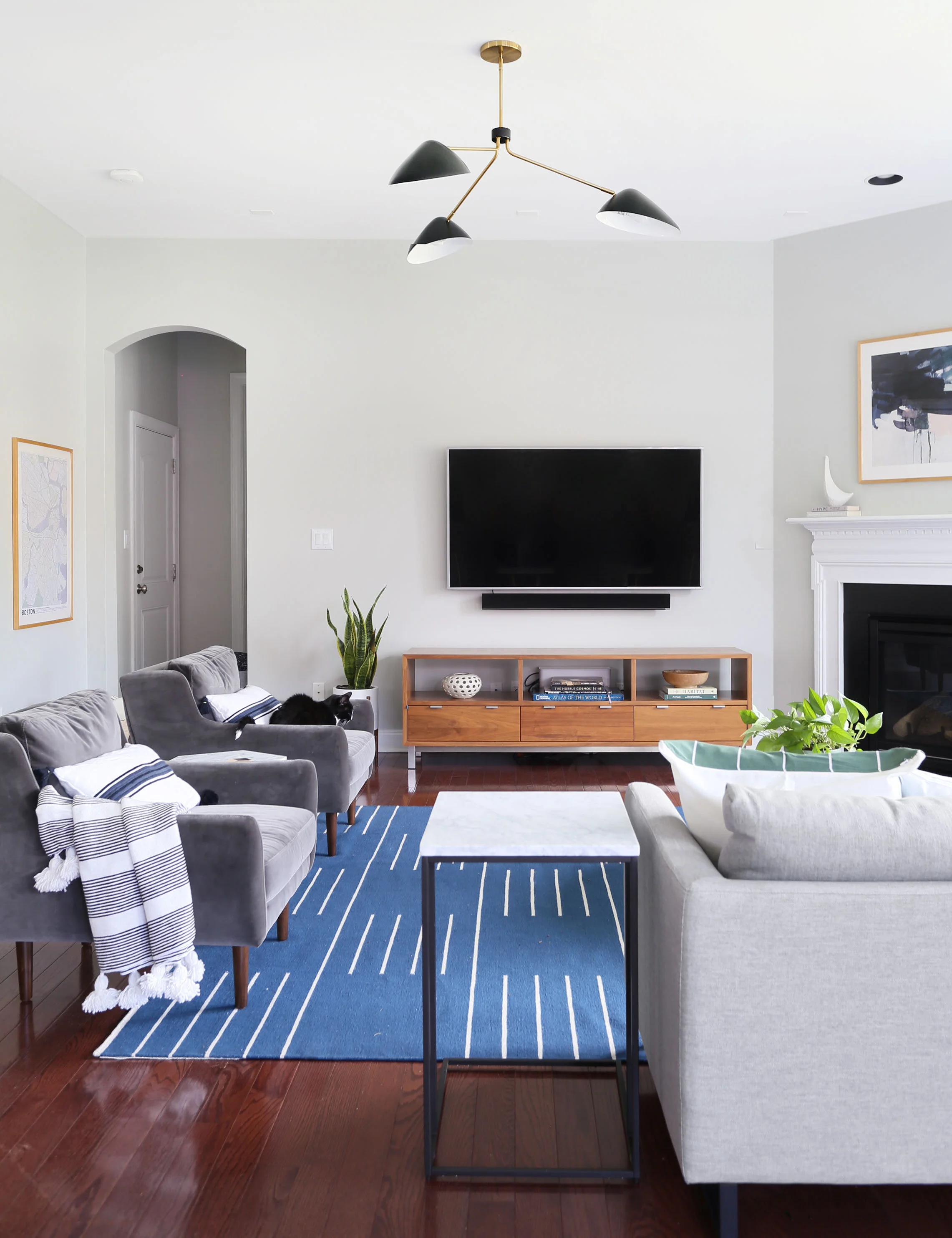 white-living-7.jpg