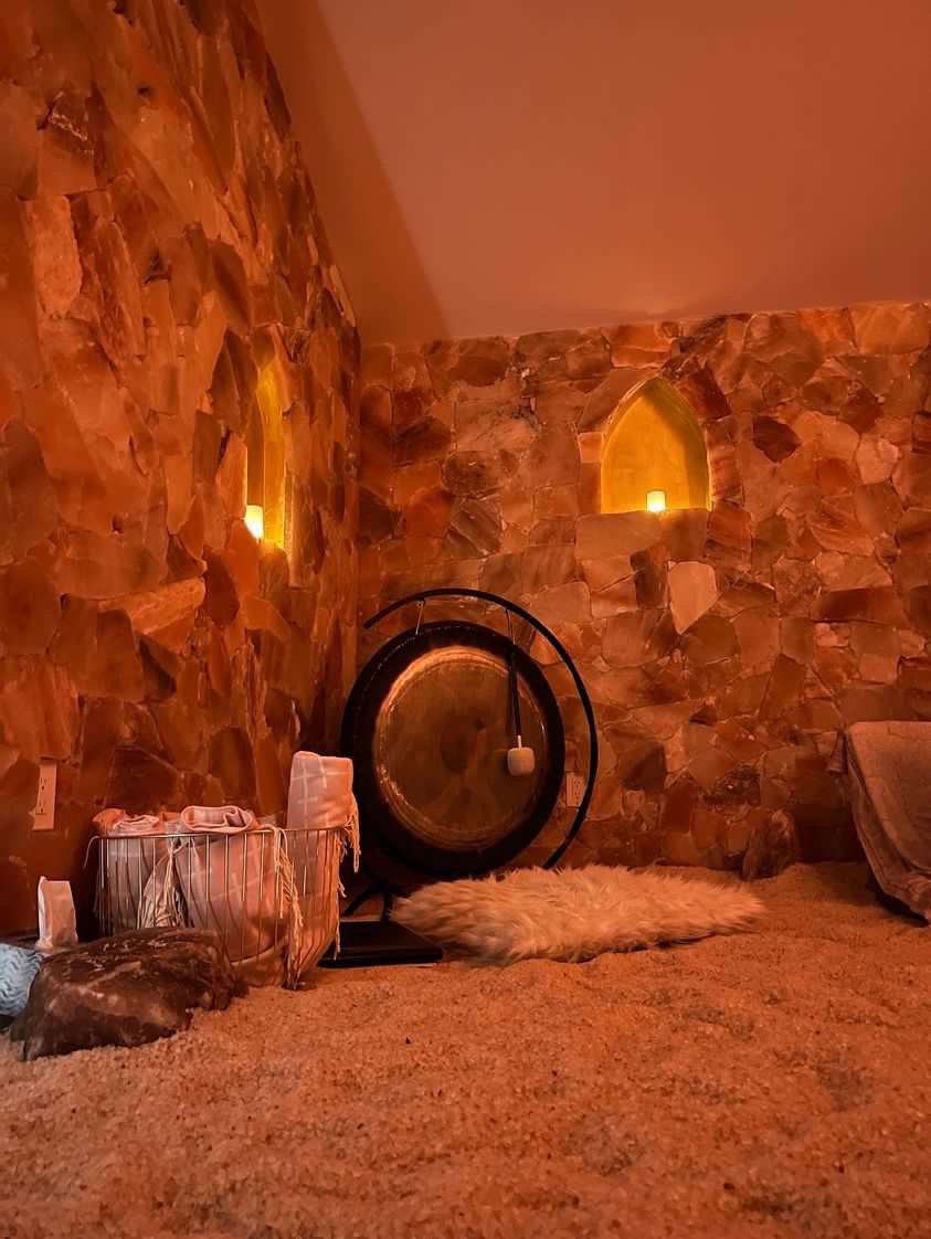 Himalayan salt cave 