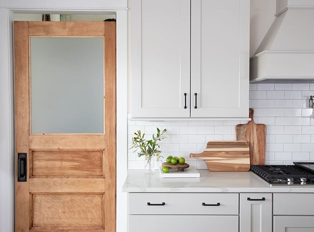 Imaging this kitchen pantry is getting A LOT of use right now!  Swinging doors for the win 🙌. 📷 @foxandthehome