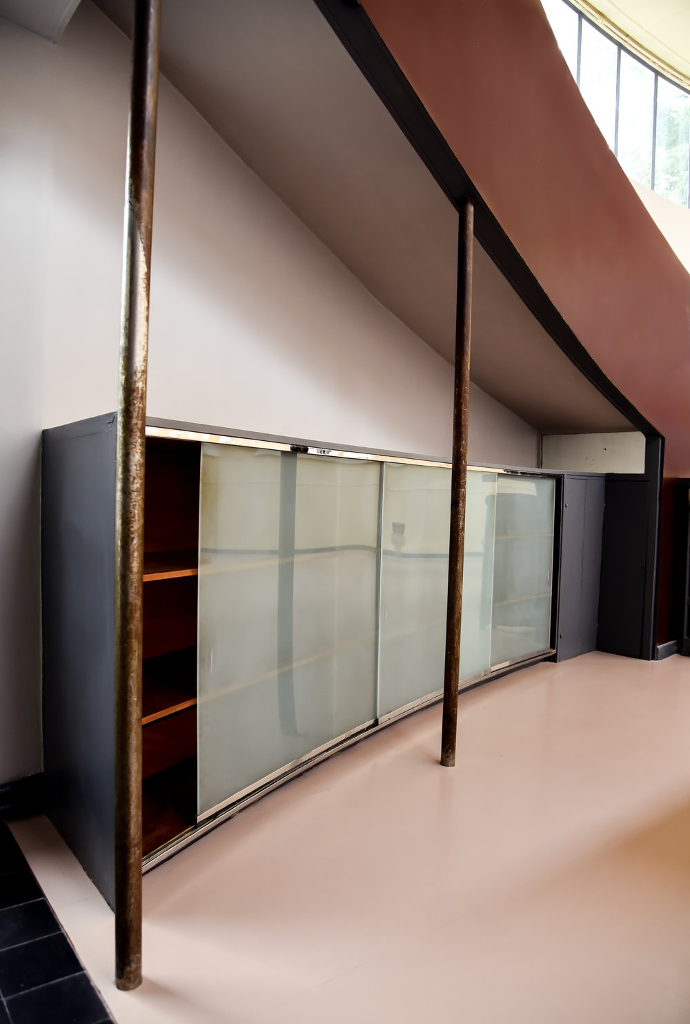 Glass and Metal shelving unit