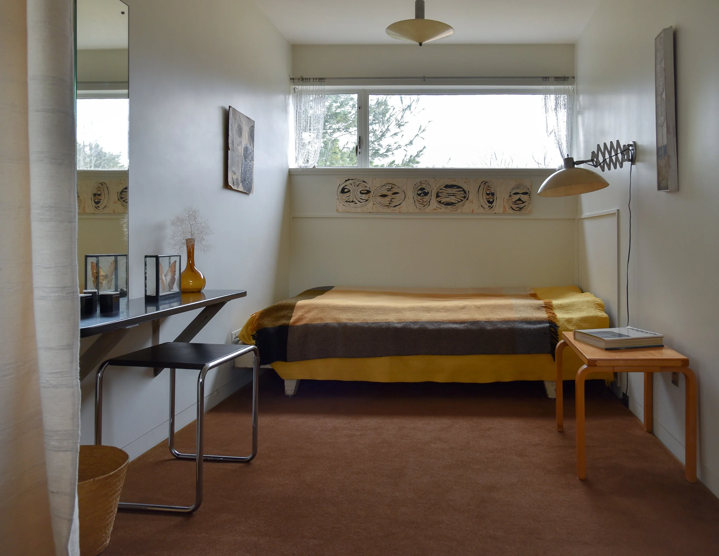 BED ALCOVE