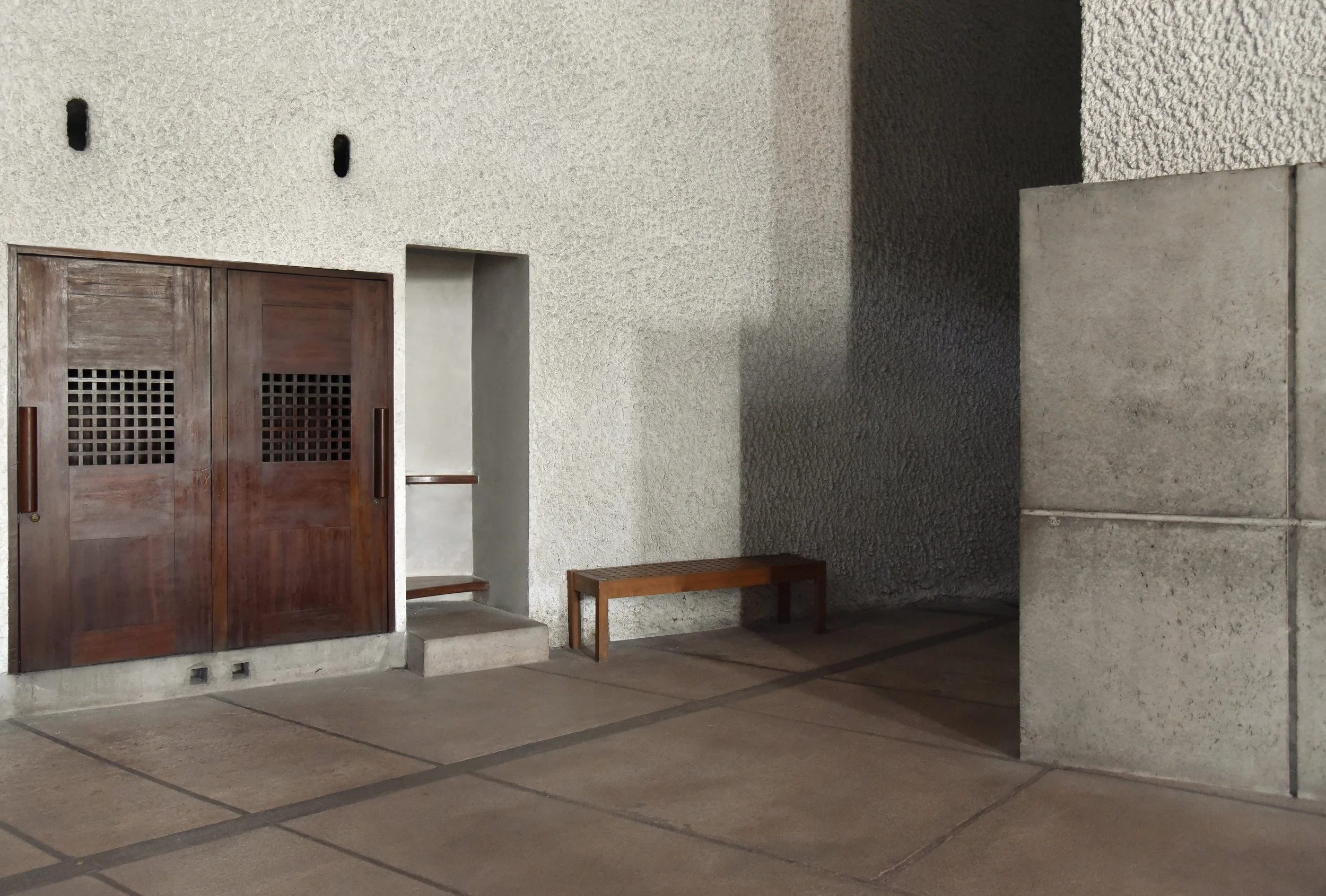 MINOR CHAPEL ENTRANCE, NORTH SIDE