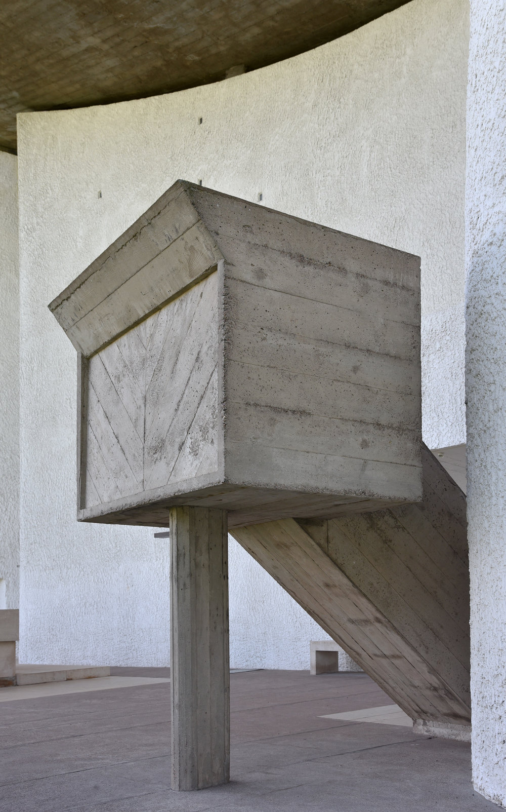 BÉTON BRUT PULPIT