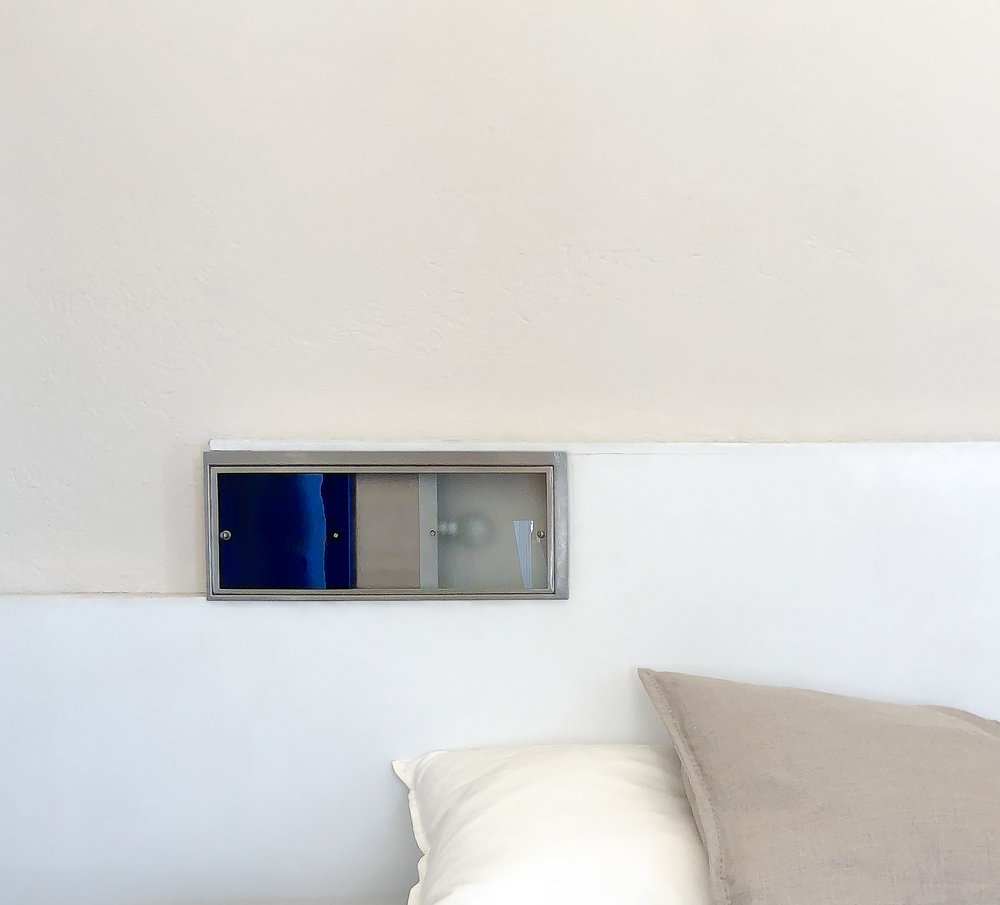 BUILT-IN HEADBOARD LIGHT