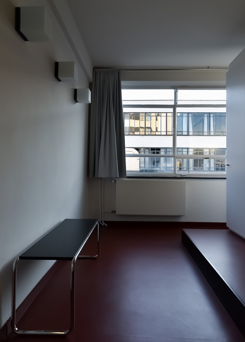 Bauhaus Dessau residence shared shower room.