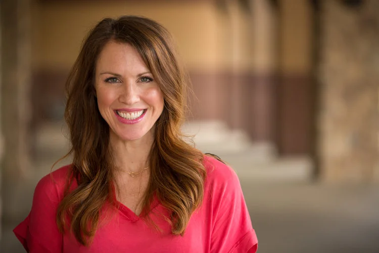 2018_Headshots_Ashley-2.jpg