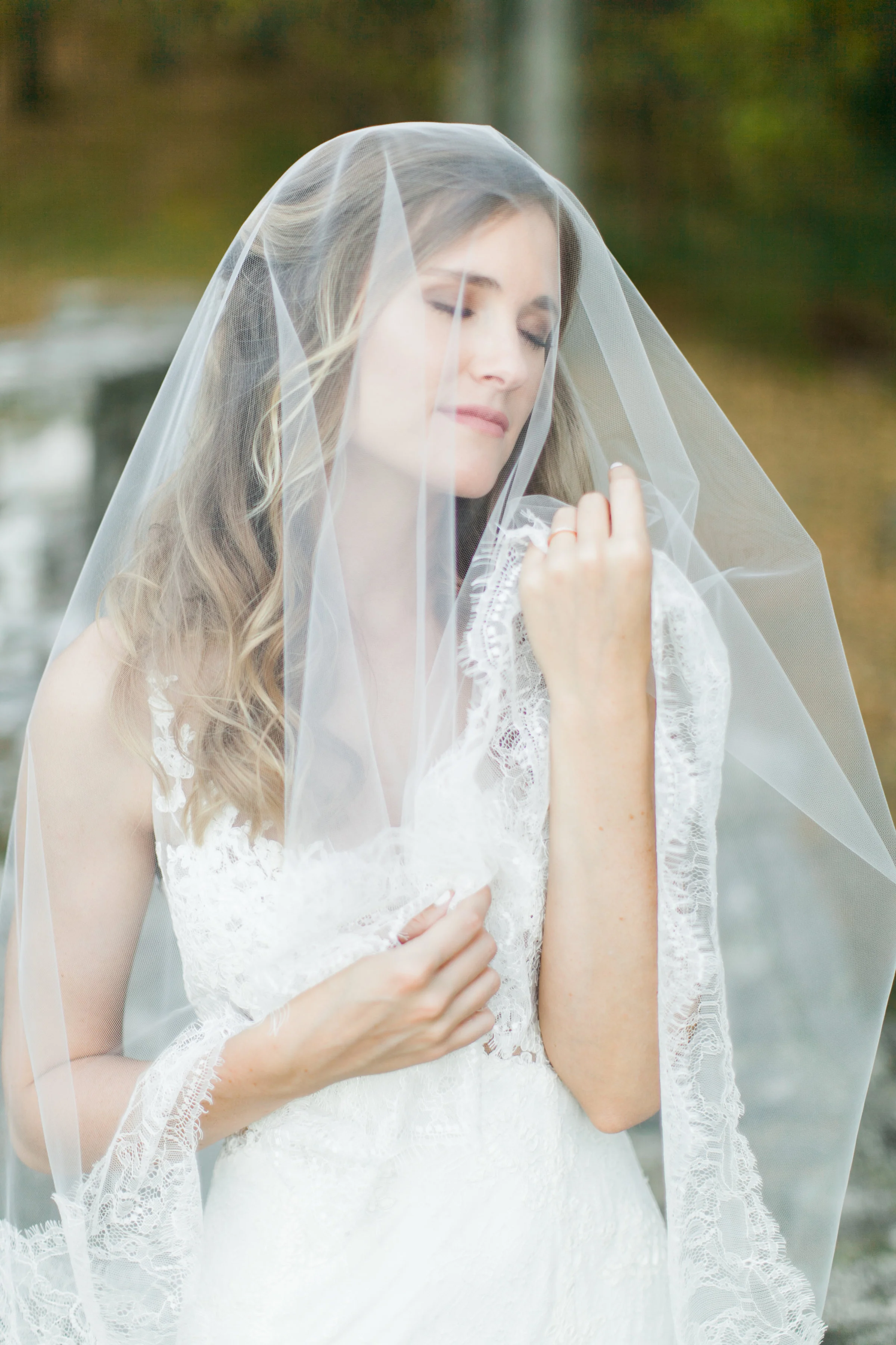 Chantilly Eyelash Lace Circle Drop Bridal Veil
