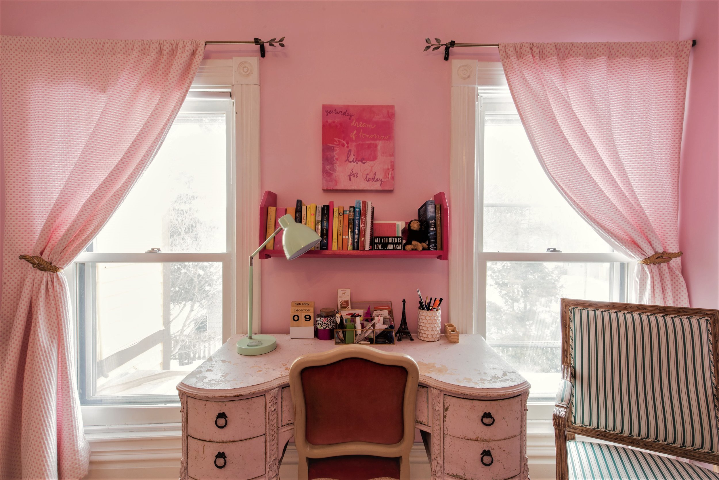 pinkroom2.jpg