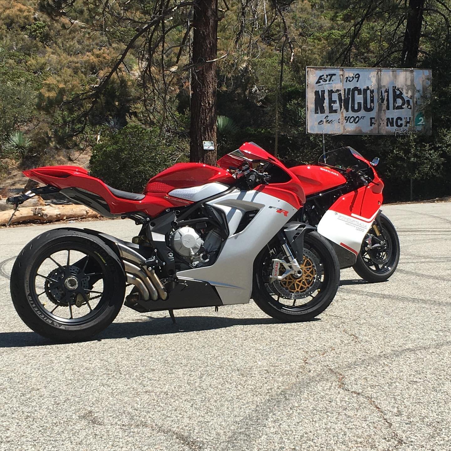 only the coolest bikes allowed at #newcombsranch this morning 

@champagnedglenn

#mvagustaf3r