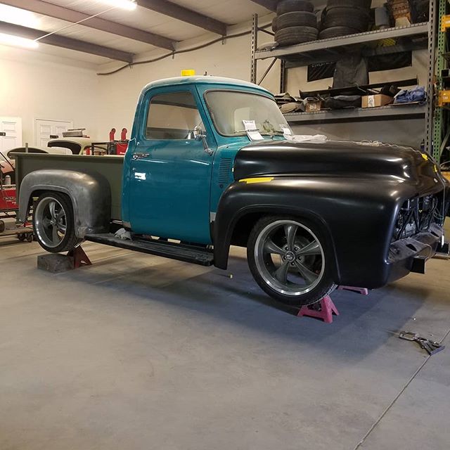 Beginning to look like a truck now. 
Few more fabrication things to do then off to paint .
.
.
#skin #bones #skinandbones #skinandbonesfab #fabrication #welding #patch #ford #fordf100 #f100 #ford302 #302stroker #1954ford #1954f100 #streetrod #hotrod