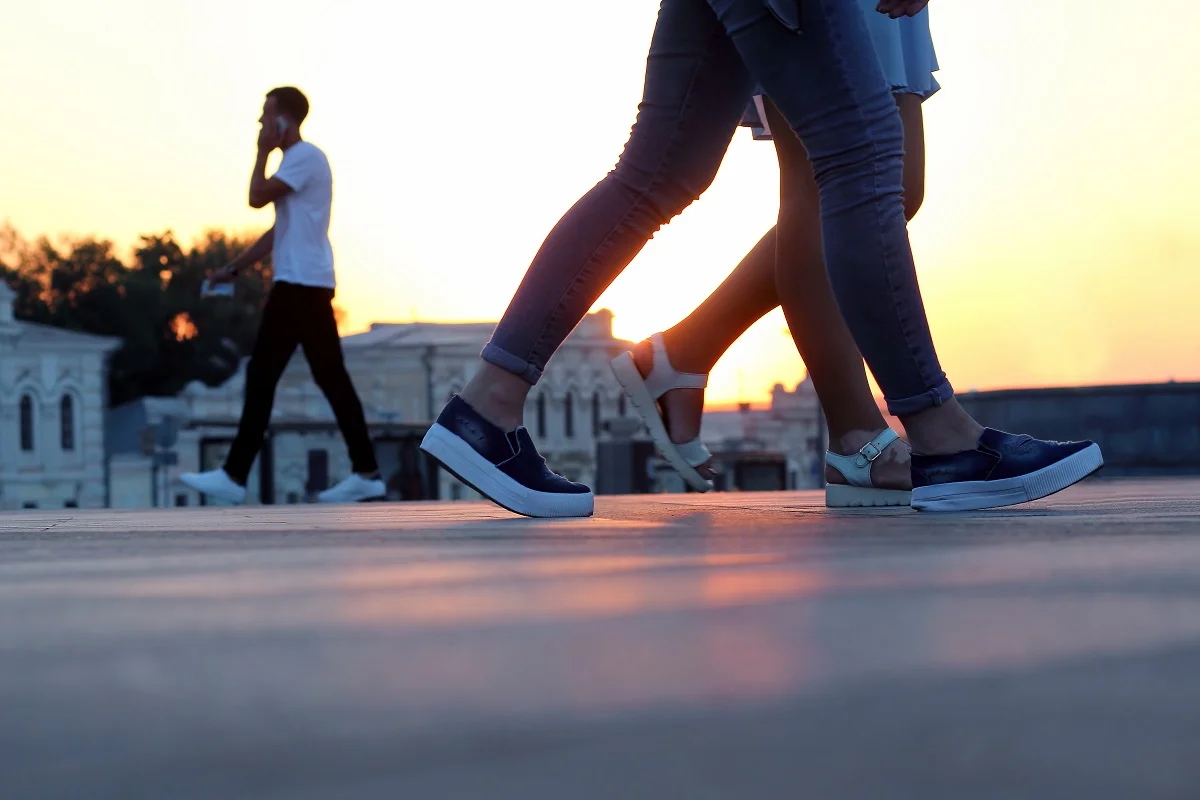 Walking 1200 x 800.jpg