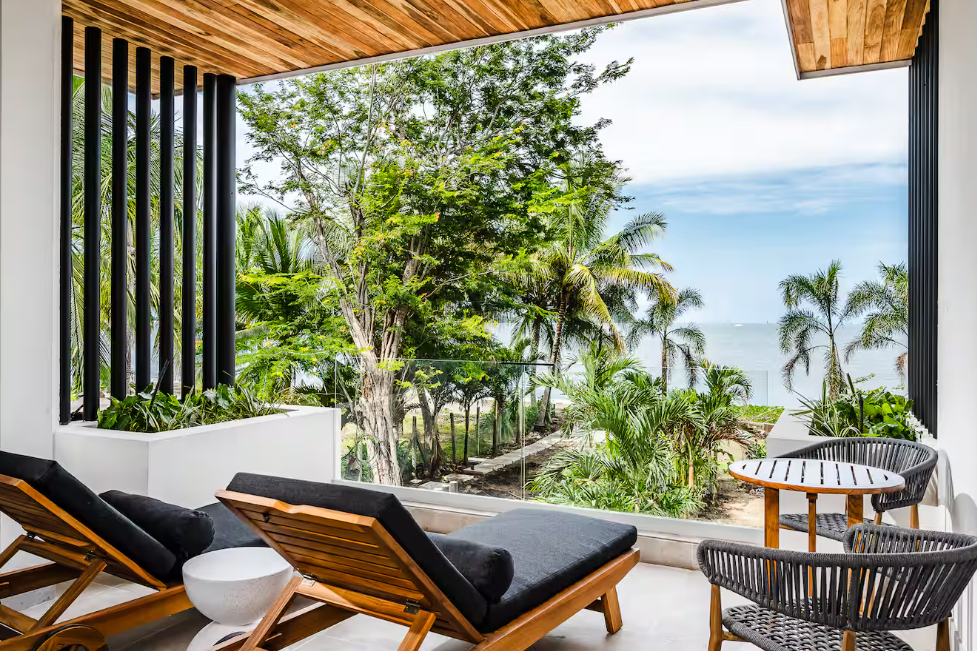 Patio 2nd floor ocean view.png