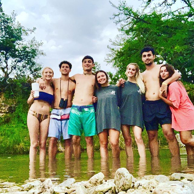 Another amazing week on the Frio River!!!
Happy 4th of July everyone🇺🇸🎉👍🙏🏻
#independenceday
#keepamericagreat
#godblessamerica
#familyandfriends
#freedom
#frioriver