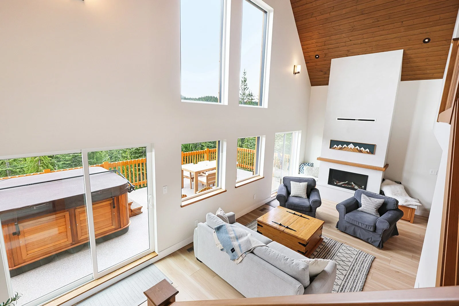 SBB_LivingRoom (8).jpg