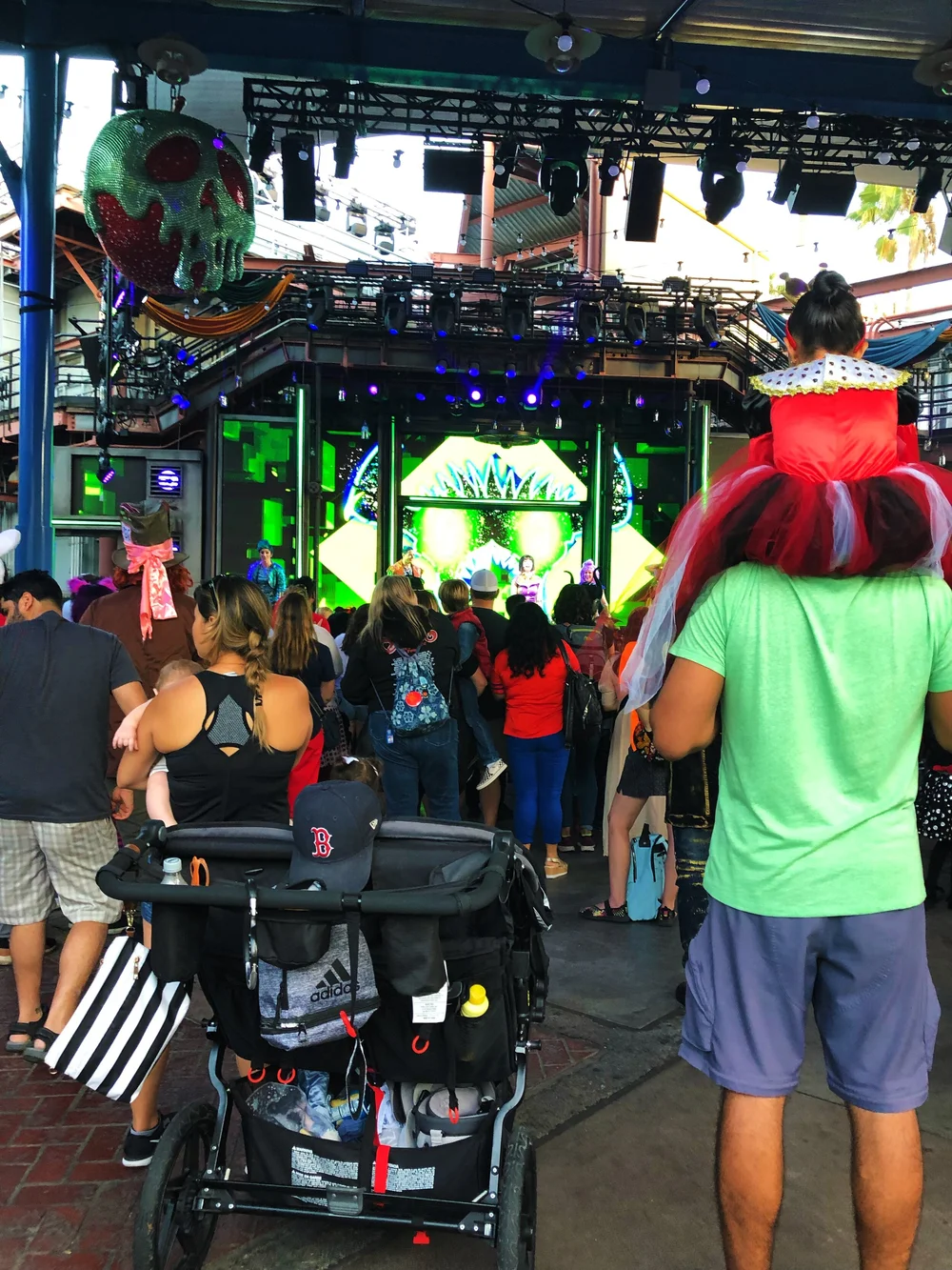 Tips For Taking Your Kids To Oogie Boogie S Bash At Disney California Adventure Practically Perfect Meg