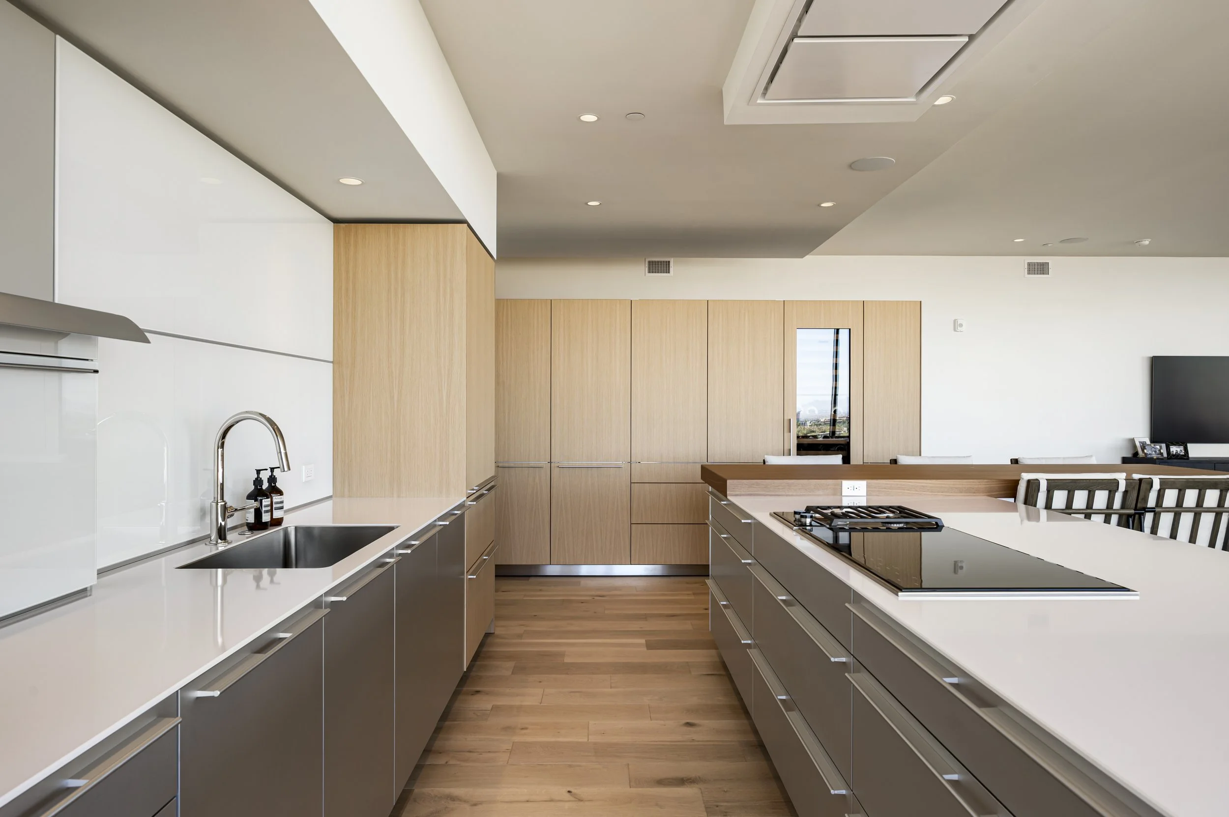 5000 N Camelback Ridge Rd #4-11.jpg