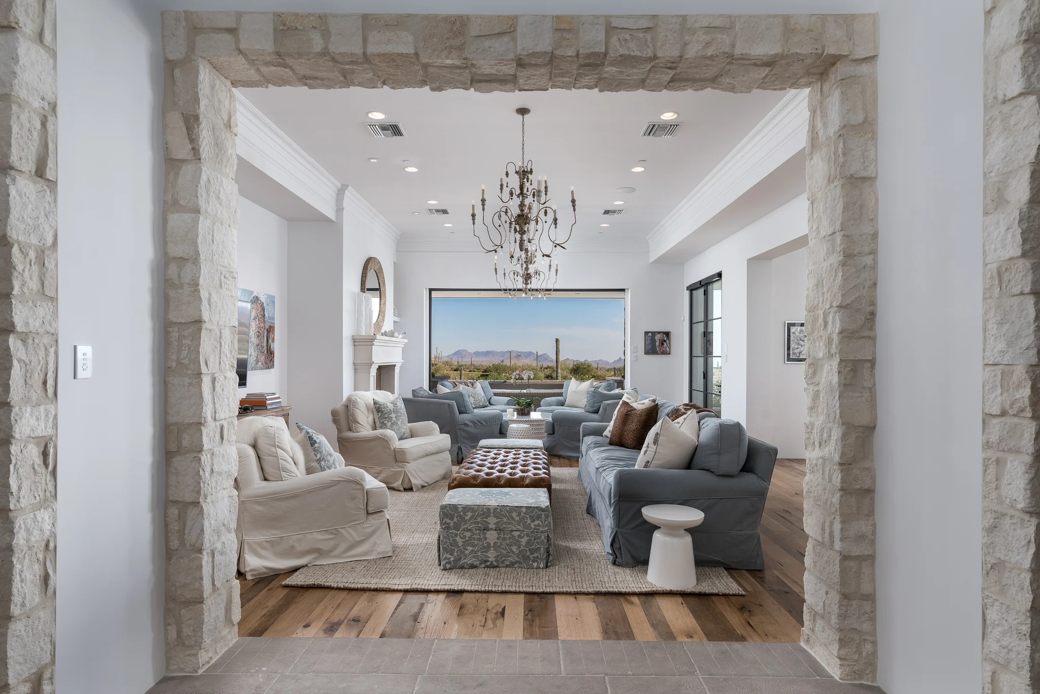 9886ESterlingRd-7.jpg