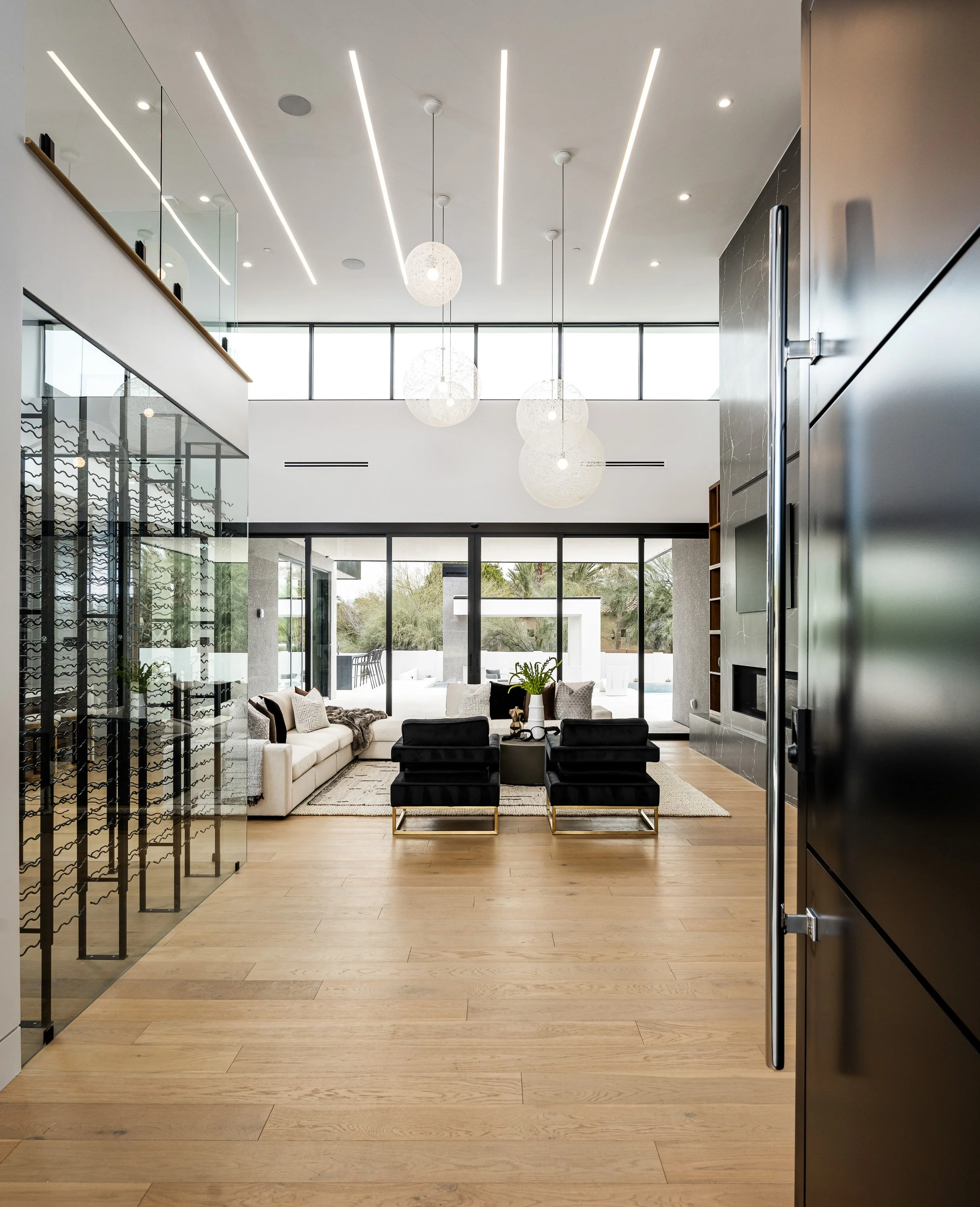 7841 N Invergordon Pl-15.jpg