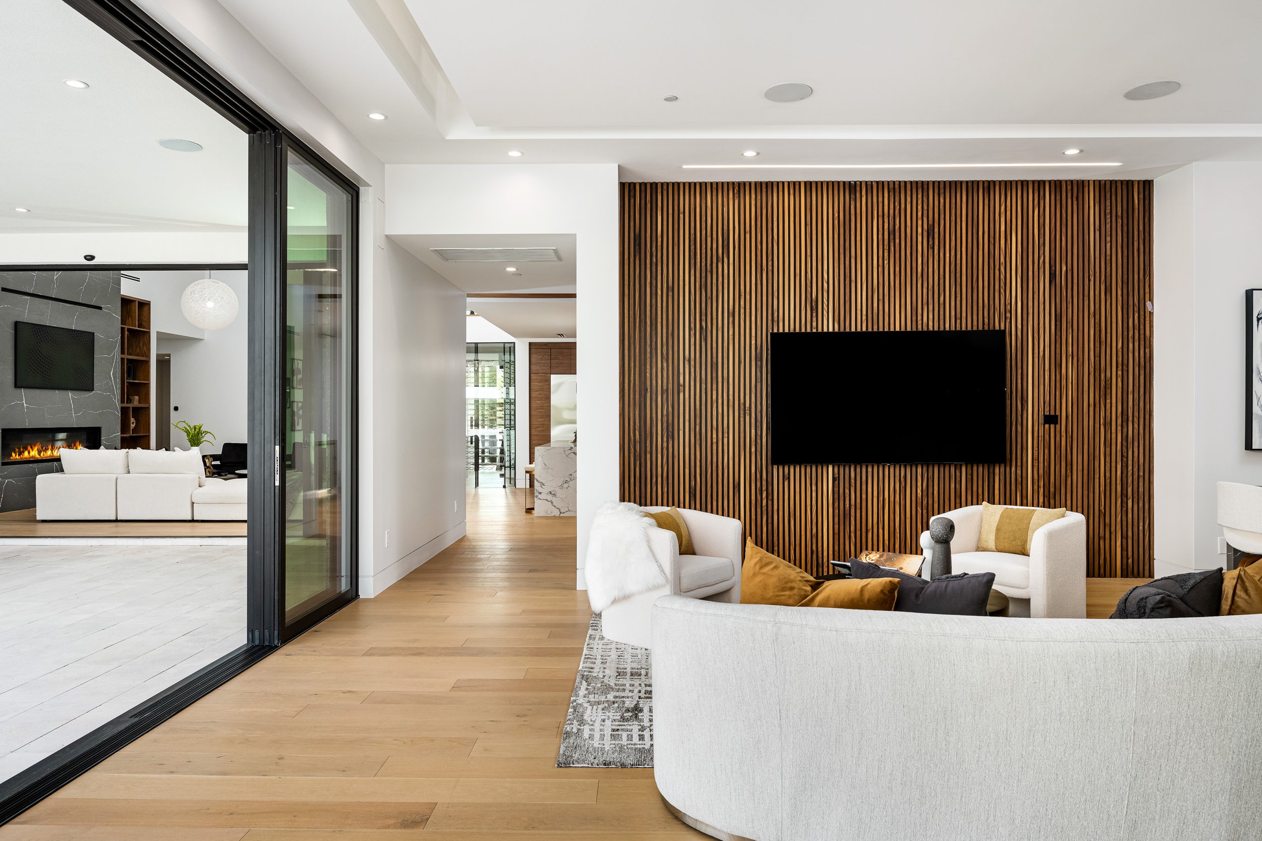 7841 N Invergordon Pl-25.jpg
