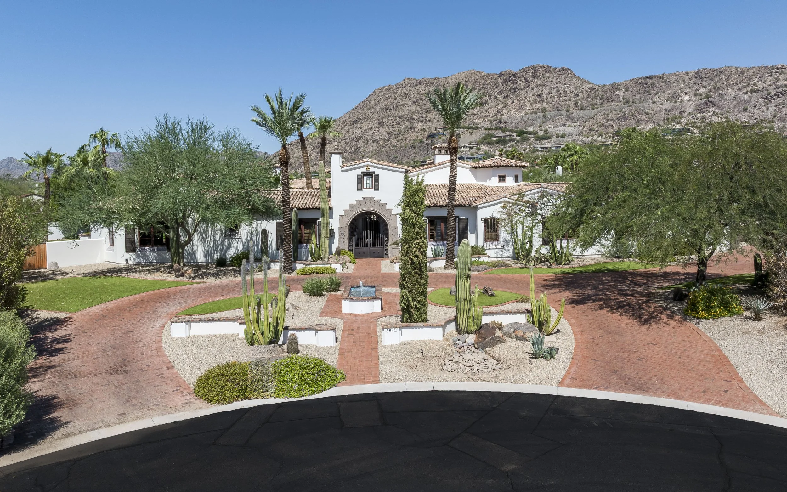 5842 E Redwing Dr ParadiseValley-11.jpg