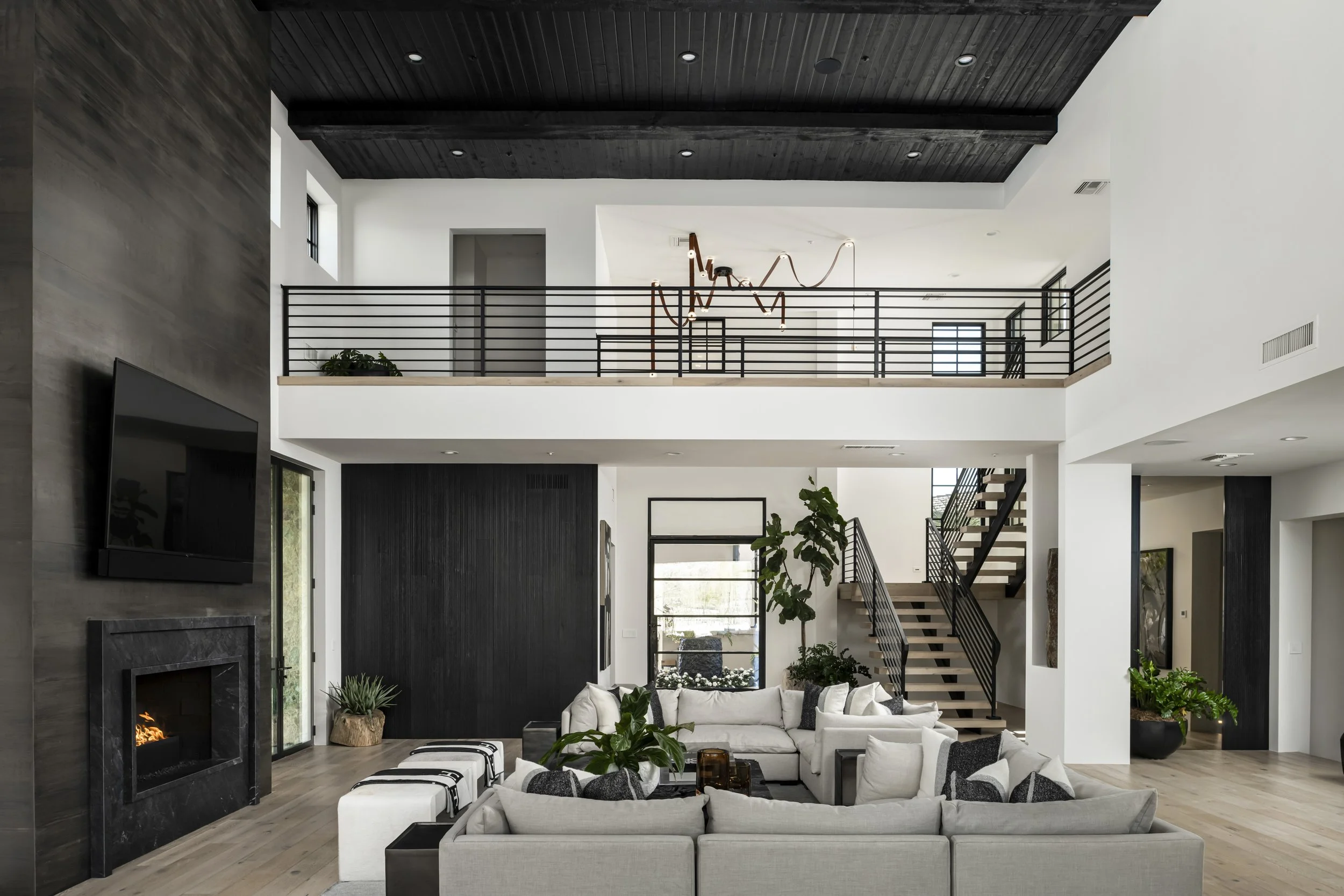 10338 E Mountainspring Rd-12.jpg