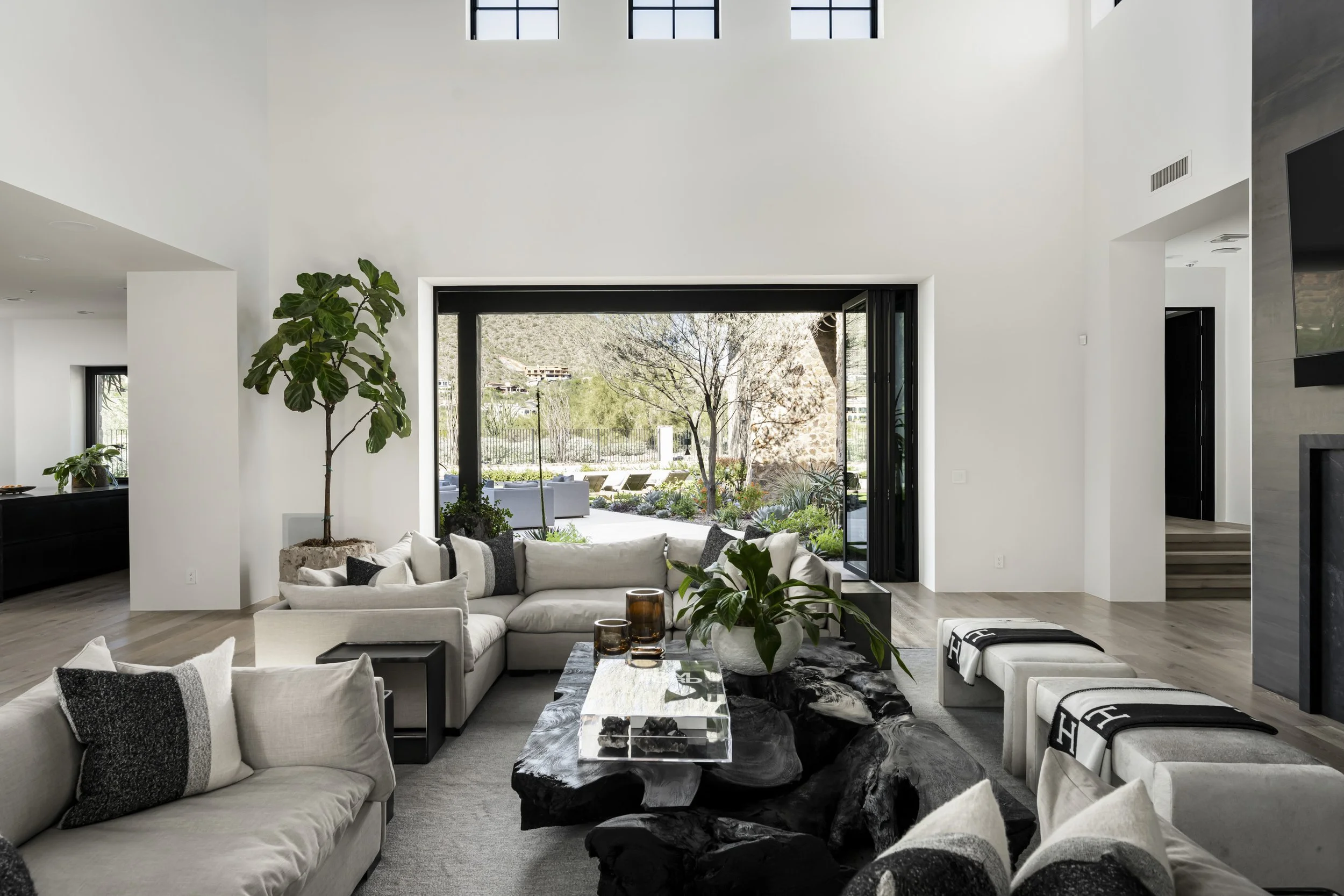 10338 E Mountainspring Rd-19.jpg